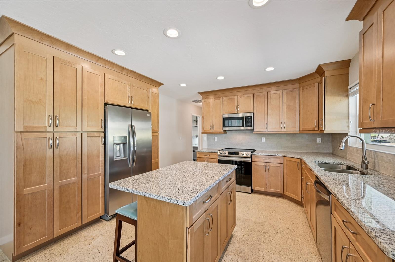 6027 MANASOTA KEY ROAD