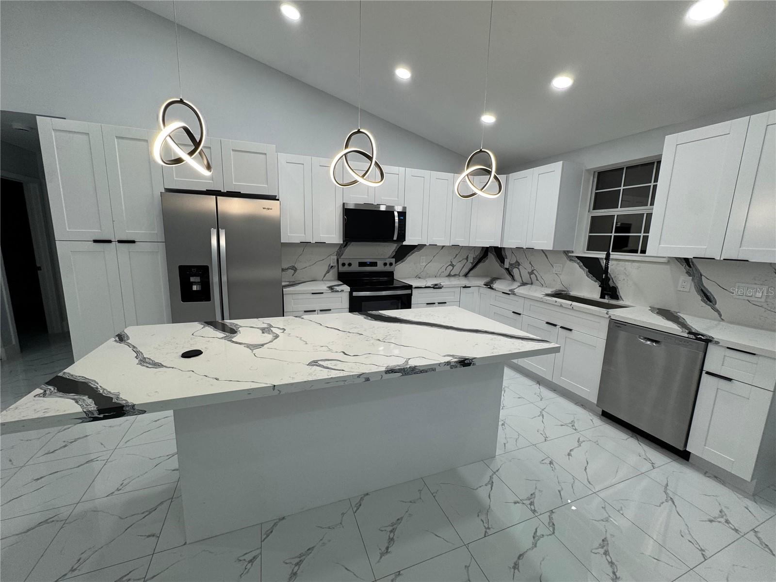 APL RED HILL FARMS ADD - Residential