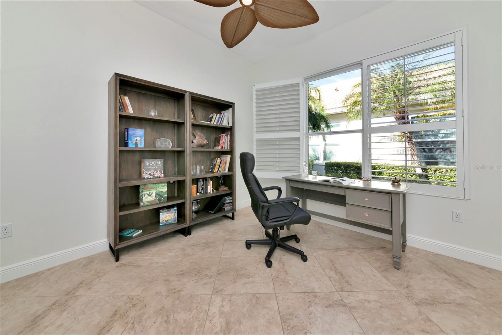 UNIVERSITY PARK COUNTRY CLUB - Residential