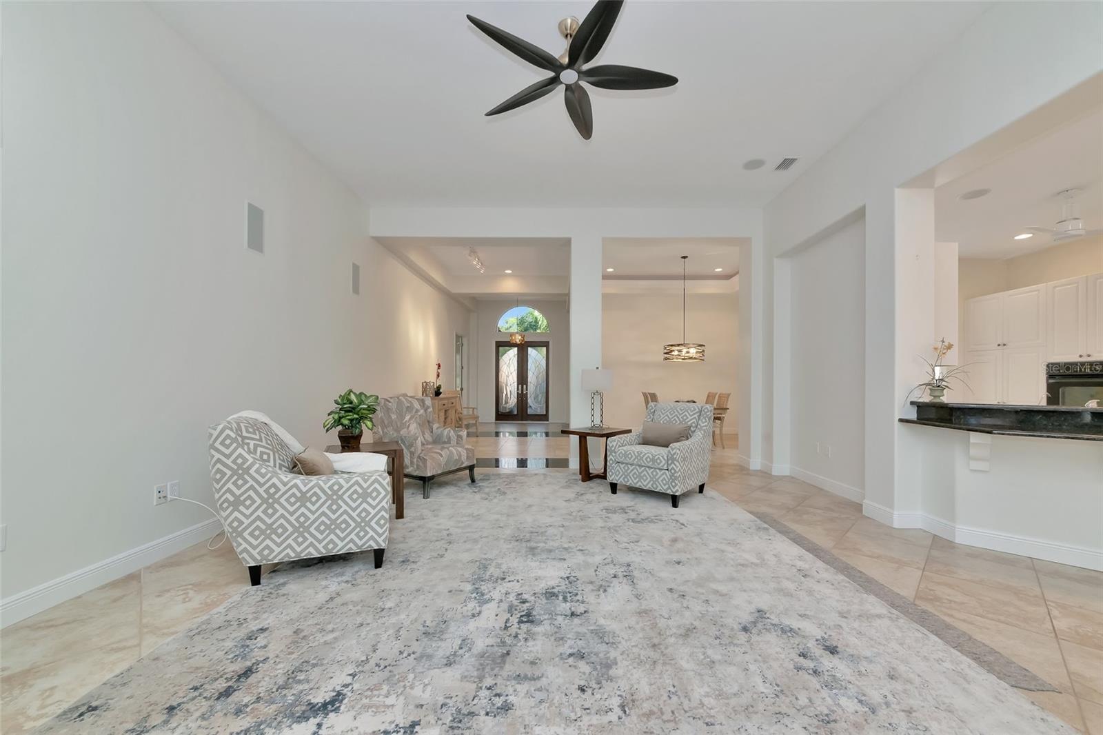 UNIVERSITY PARK COUNTRY CLUB - Residential