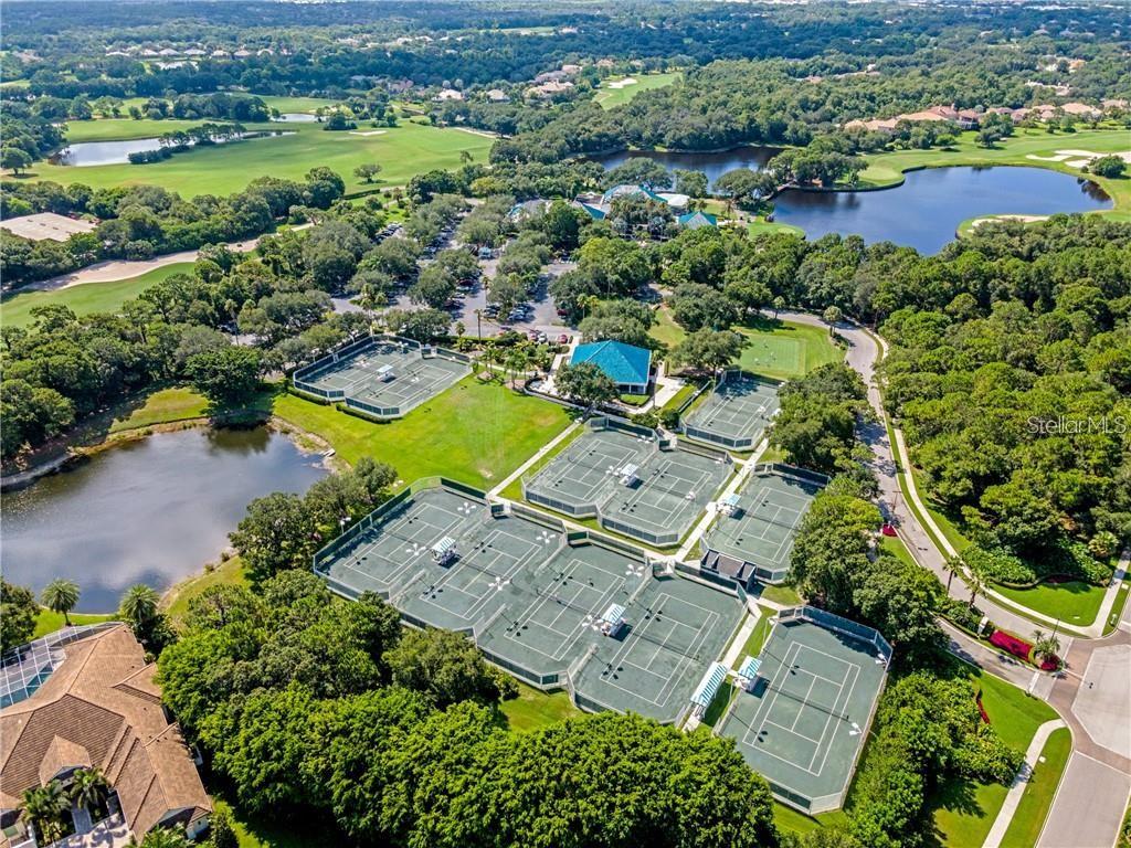 UNIVERSITY PARK COUNTRY CLUB - Residential