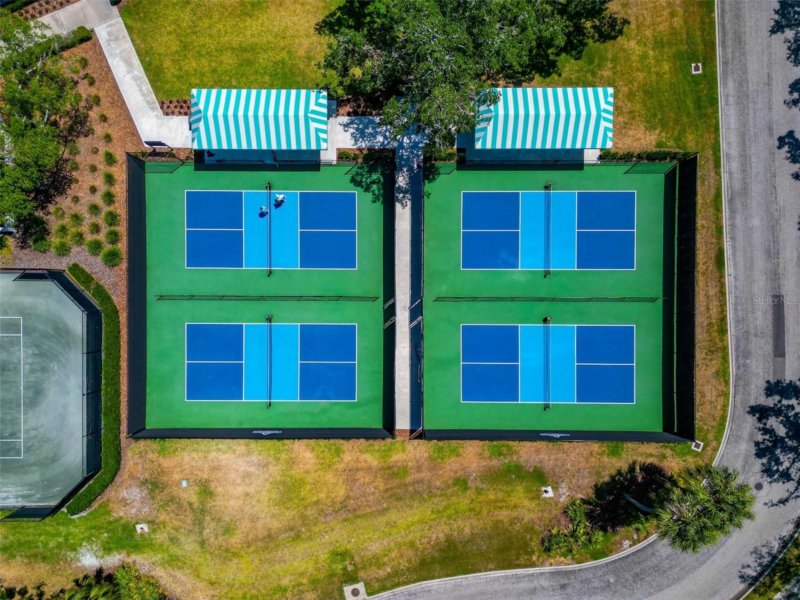 UNIVERSITY PARK COUNTRY CLUB - Residential