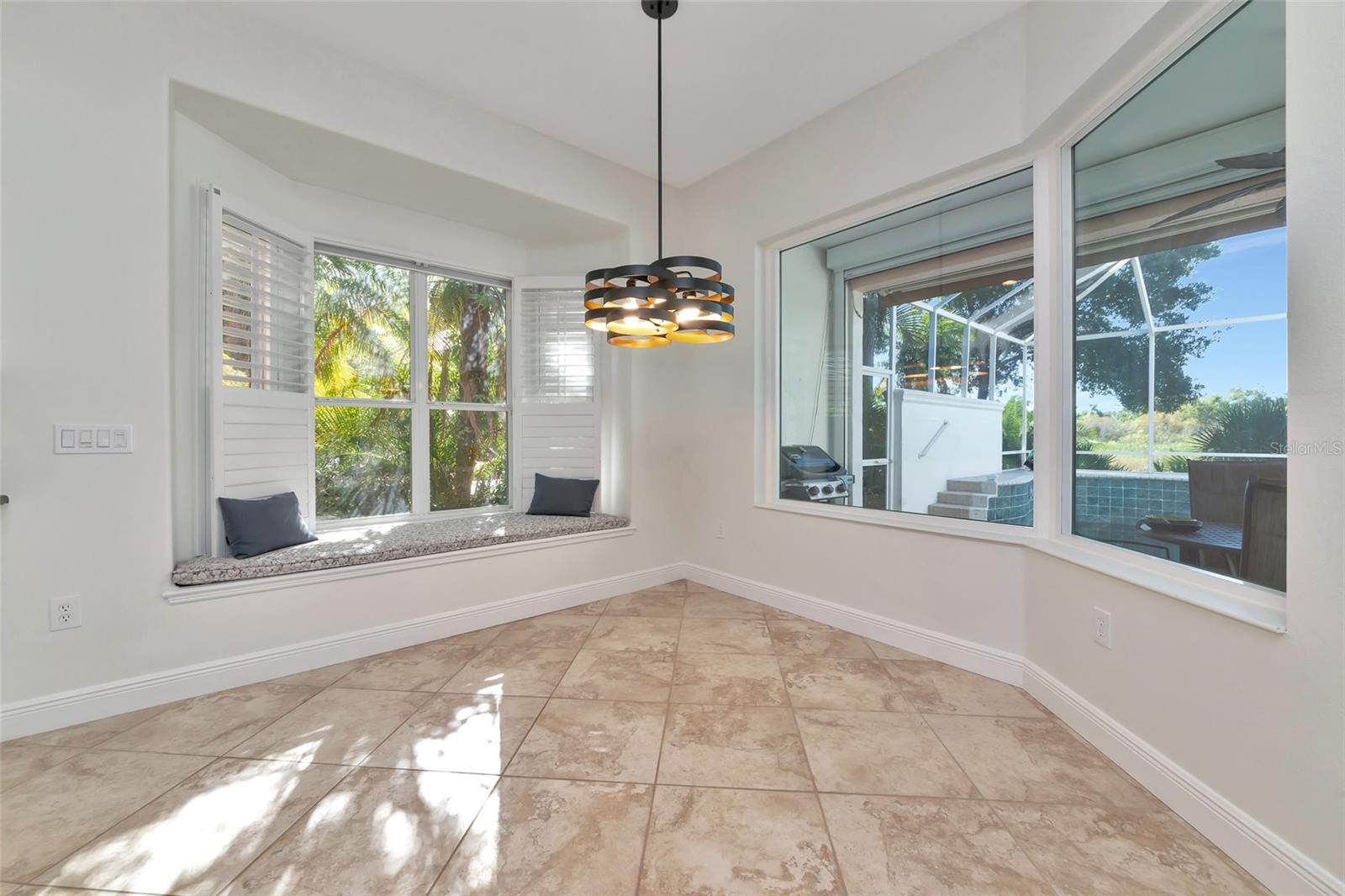 UNIVERSITY PARK COUNTRY CLUB - Residential