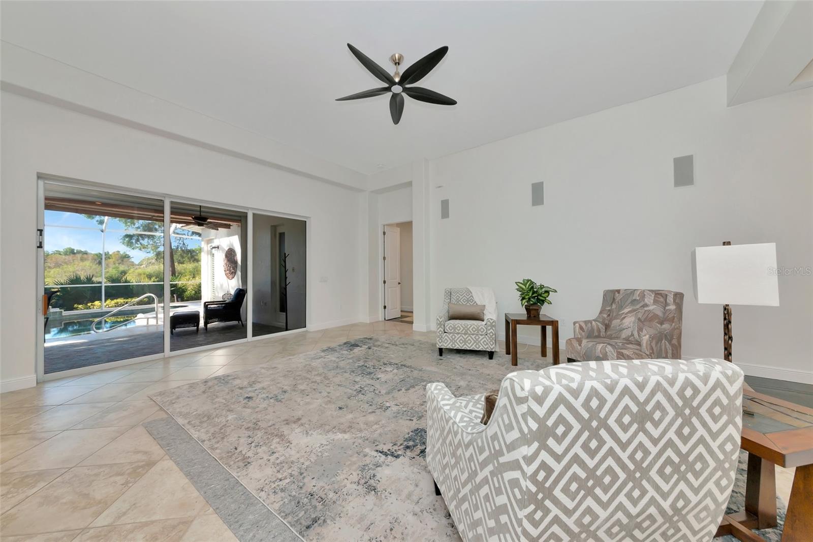 UNIVERSITY PARK COUNTRY CLUB - Residential