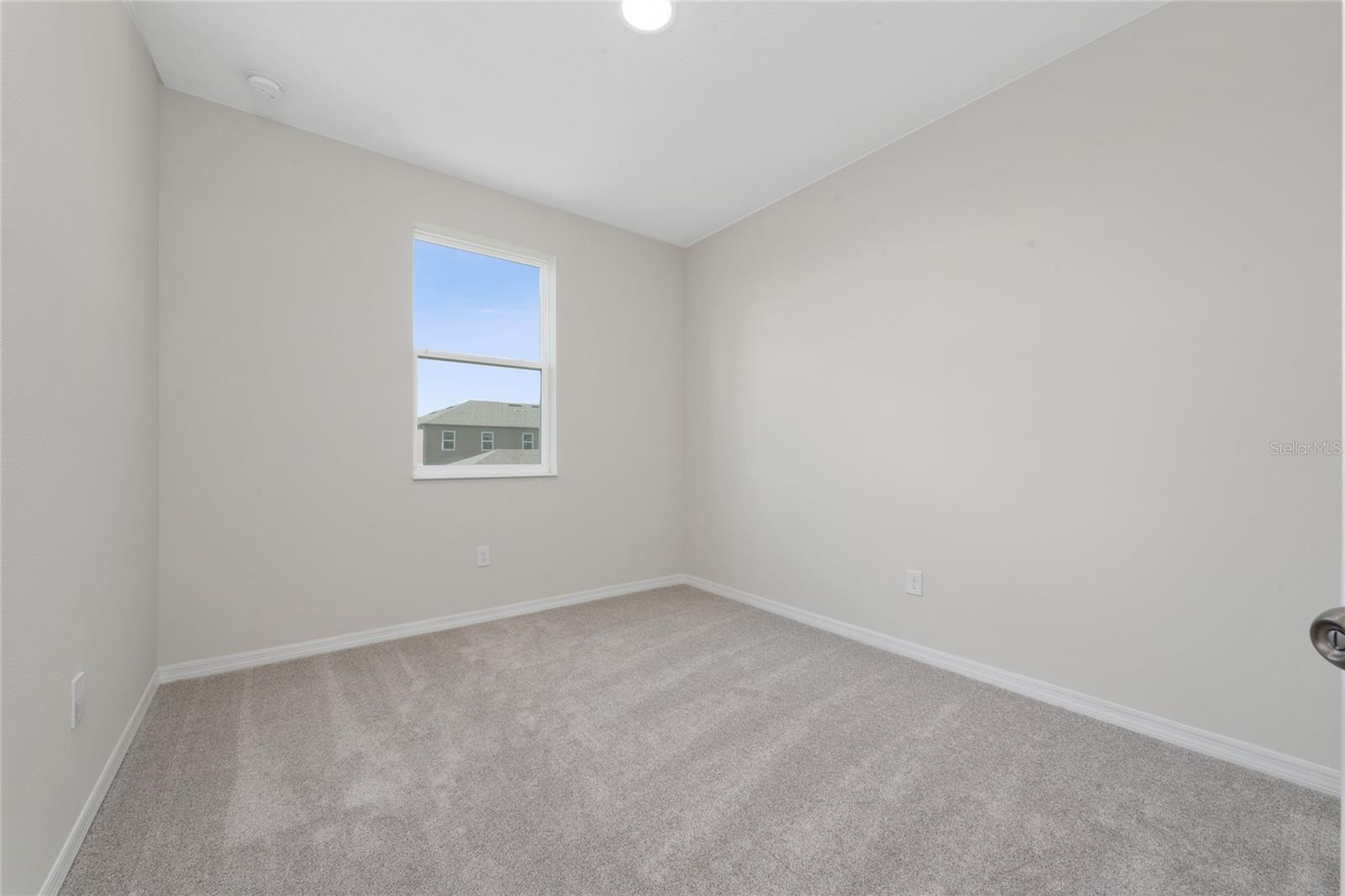 ENCORE/OVATION PH 4B - Residential Lease