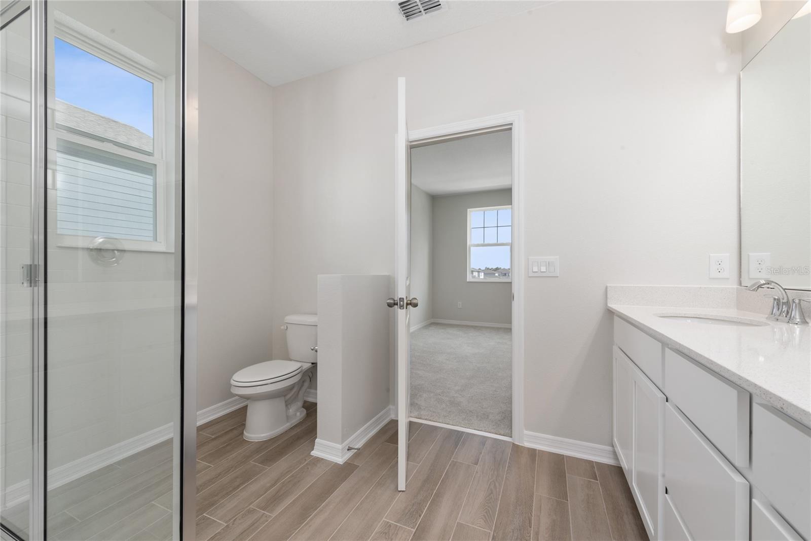 ENCORE/OVATION PH 4B - Residential Lease