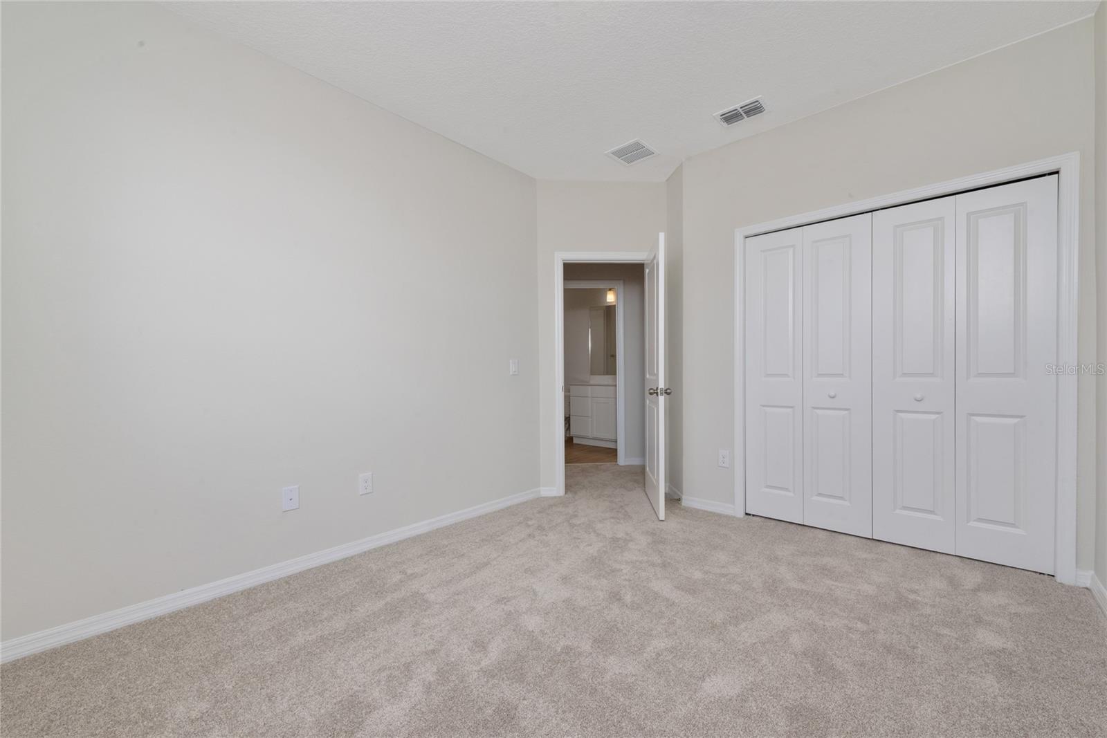 ENCORE/OVATION PH 4B - Residential Lease