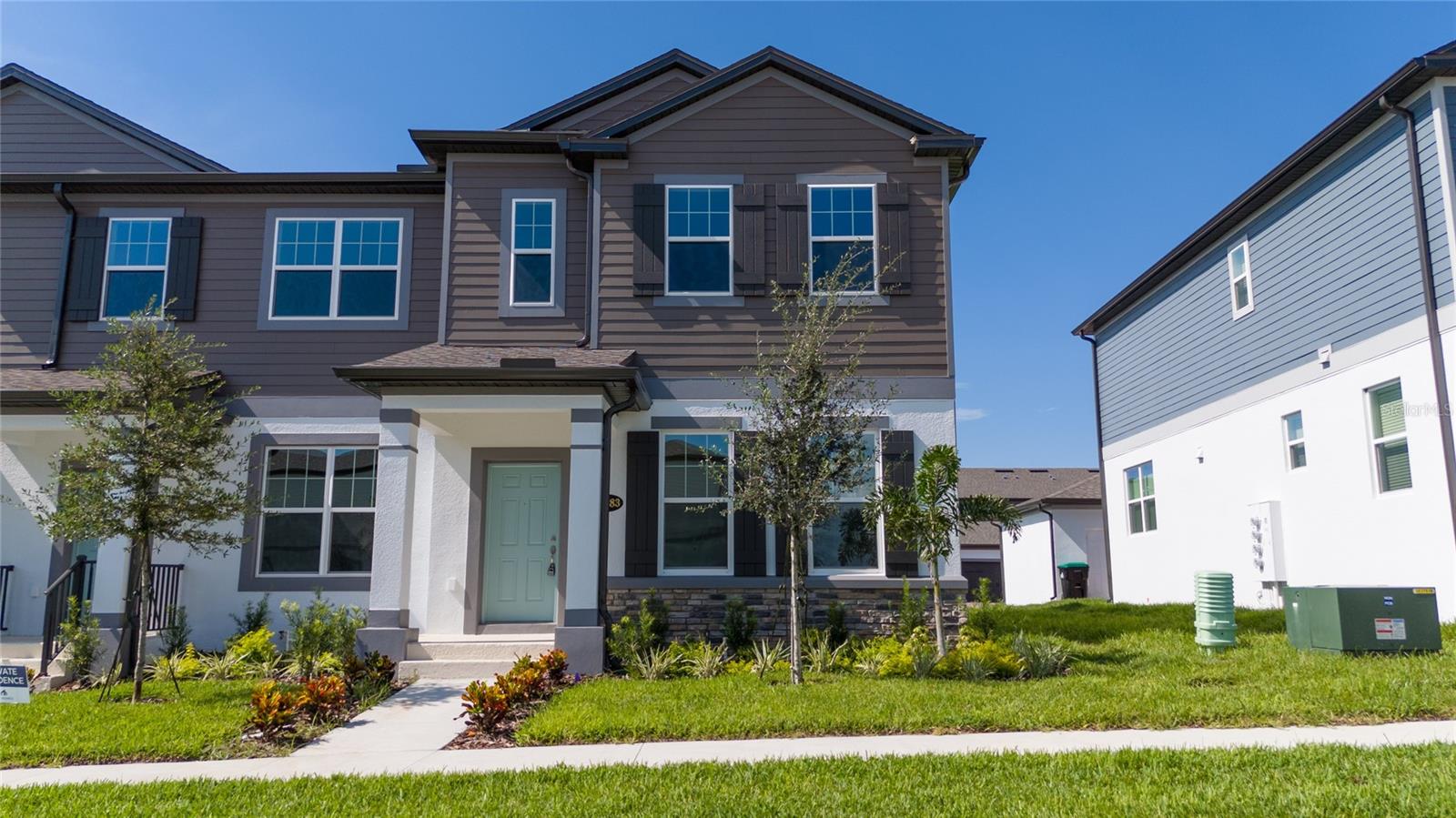 ENCORE/OVATION PH 4B - Residential Lease