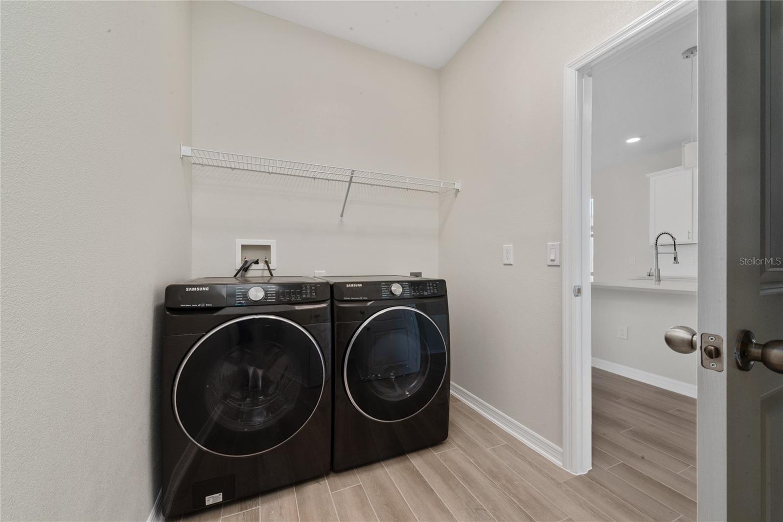 ENCORE/OVATION PH 4B - Residential Lease