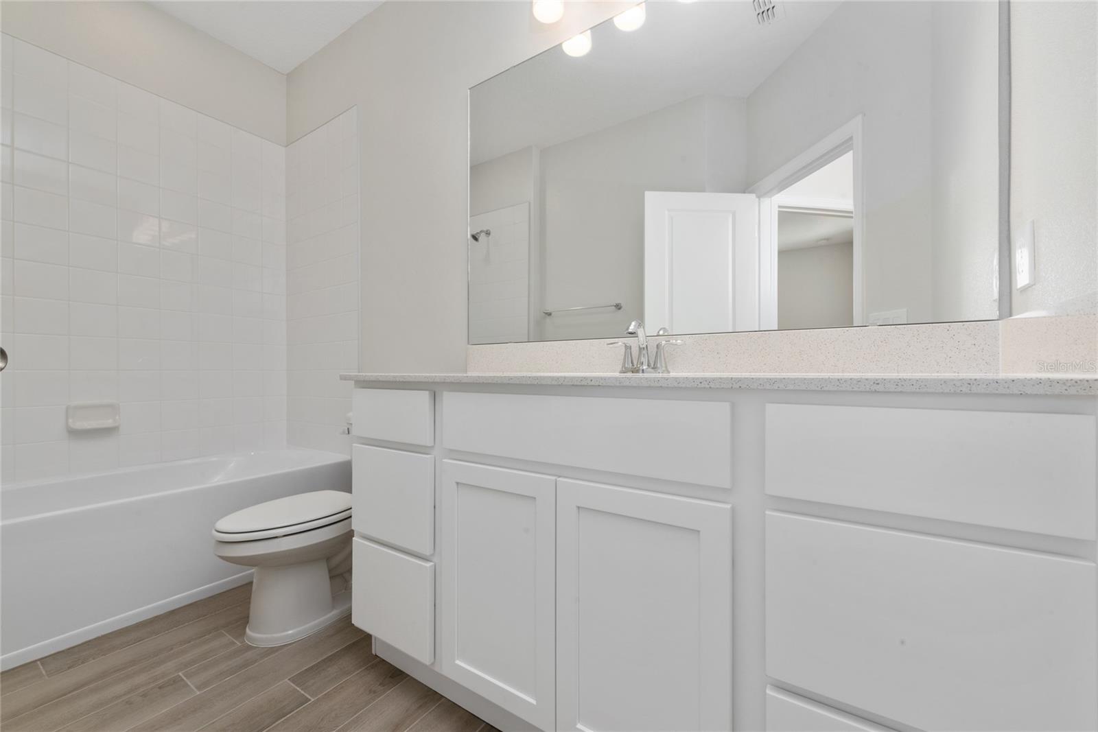 ENCORE/OVATION PH 4B - Residential Lease