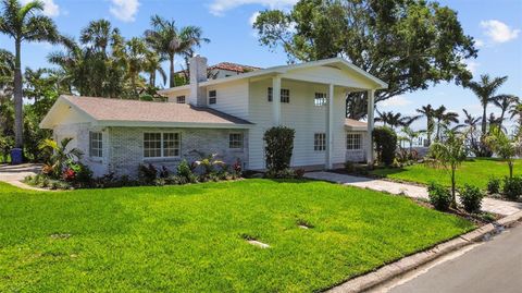 11 BRIGHTWATERS CIRCLE NE ST PETERSBURG FL 33704