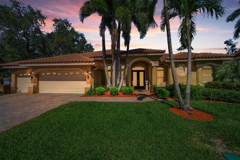 Photo of 970 Southern Pine Court NE, St Petersburg, FL 33703 (MLS # TB8502643)