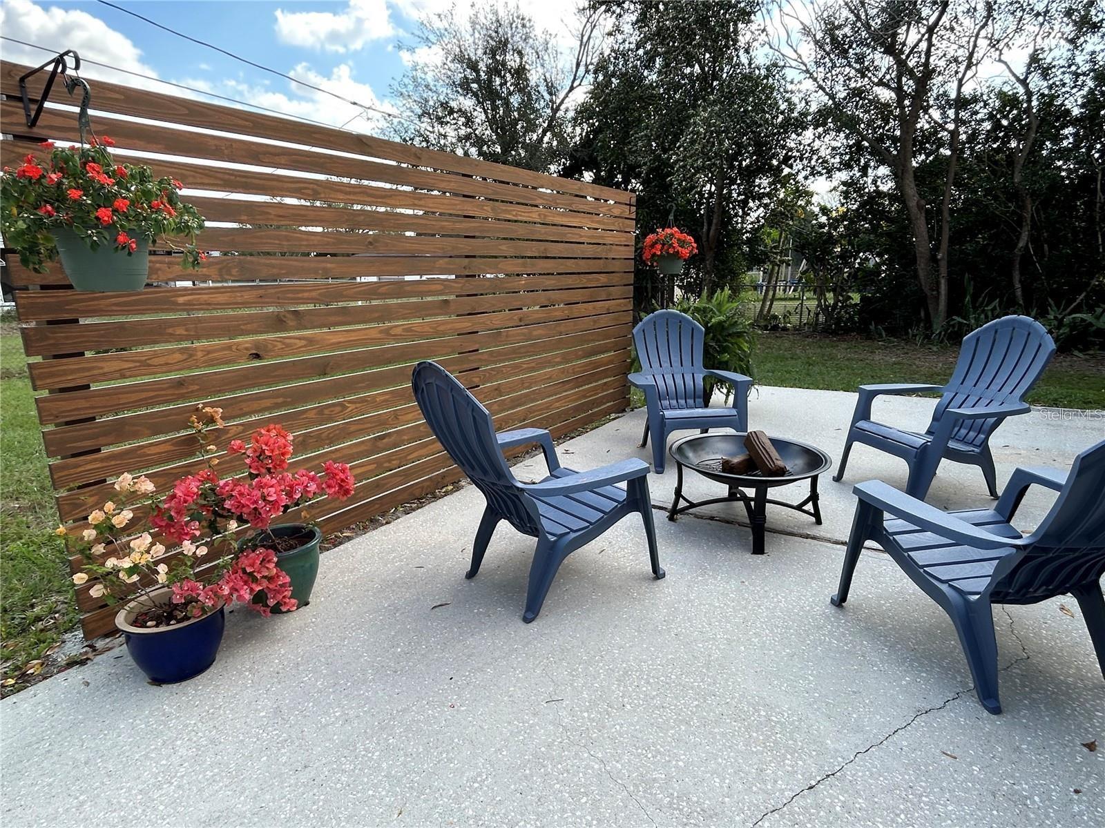 CROOKED LAKE PARK TR 04 - Residential