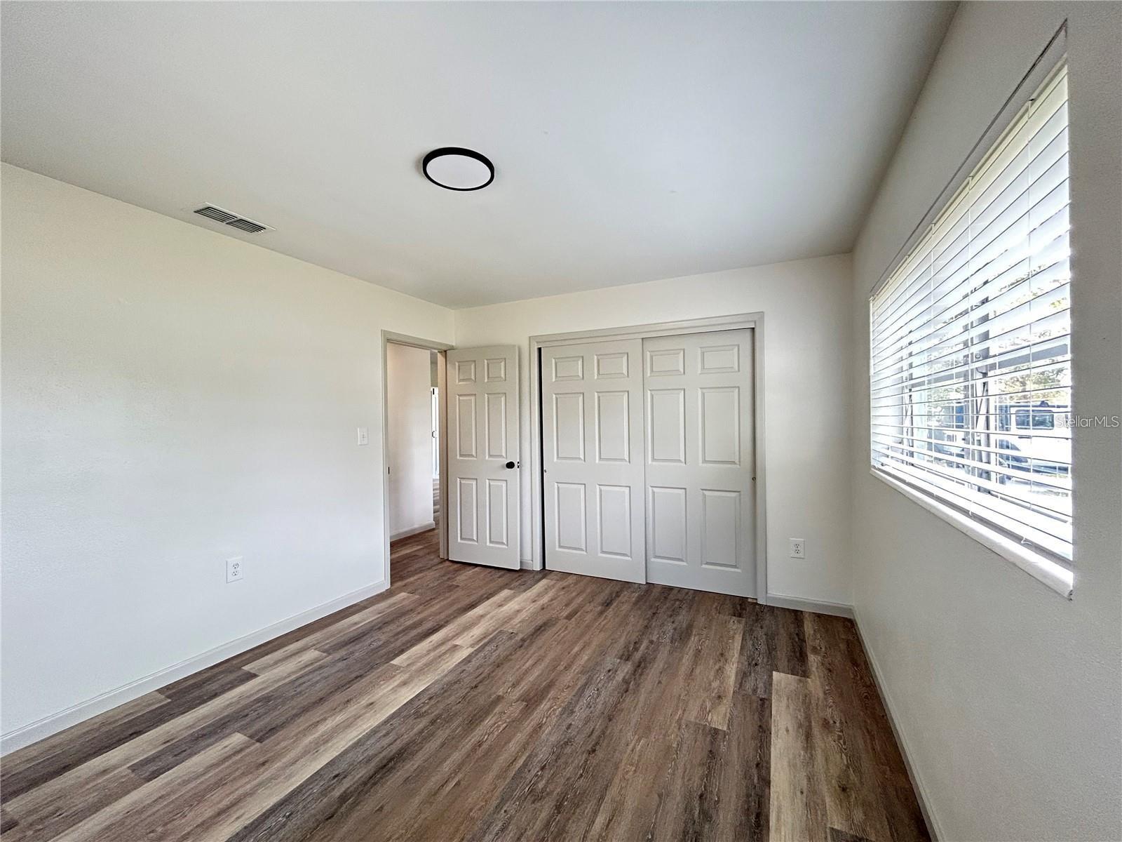 CROOKED LAKE PARK TR 04 - Residential