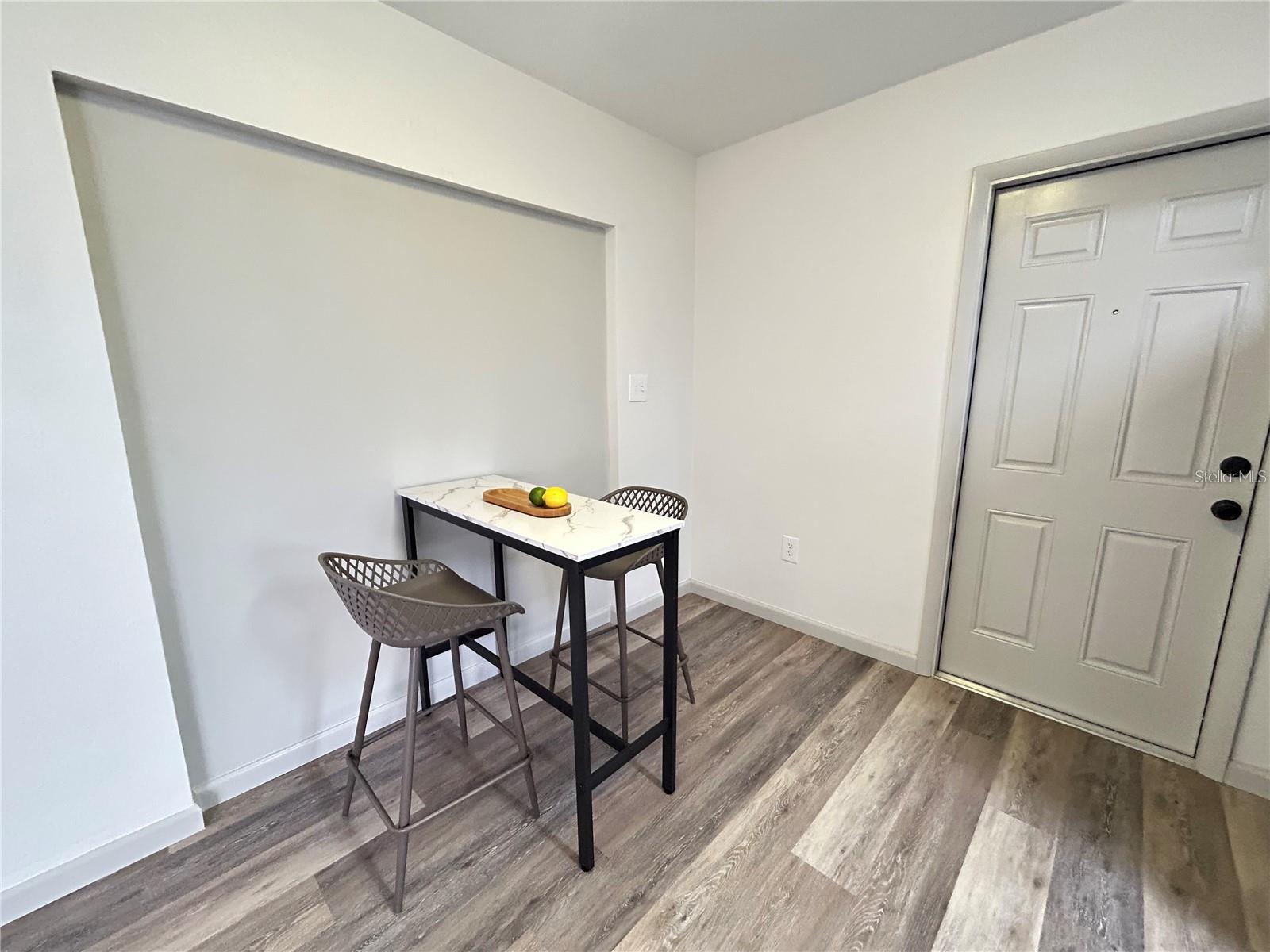 CROOKED LAKE PARK TR 04 - Residential