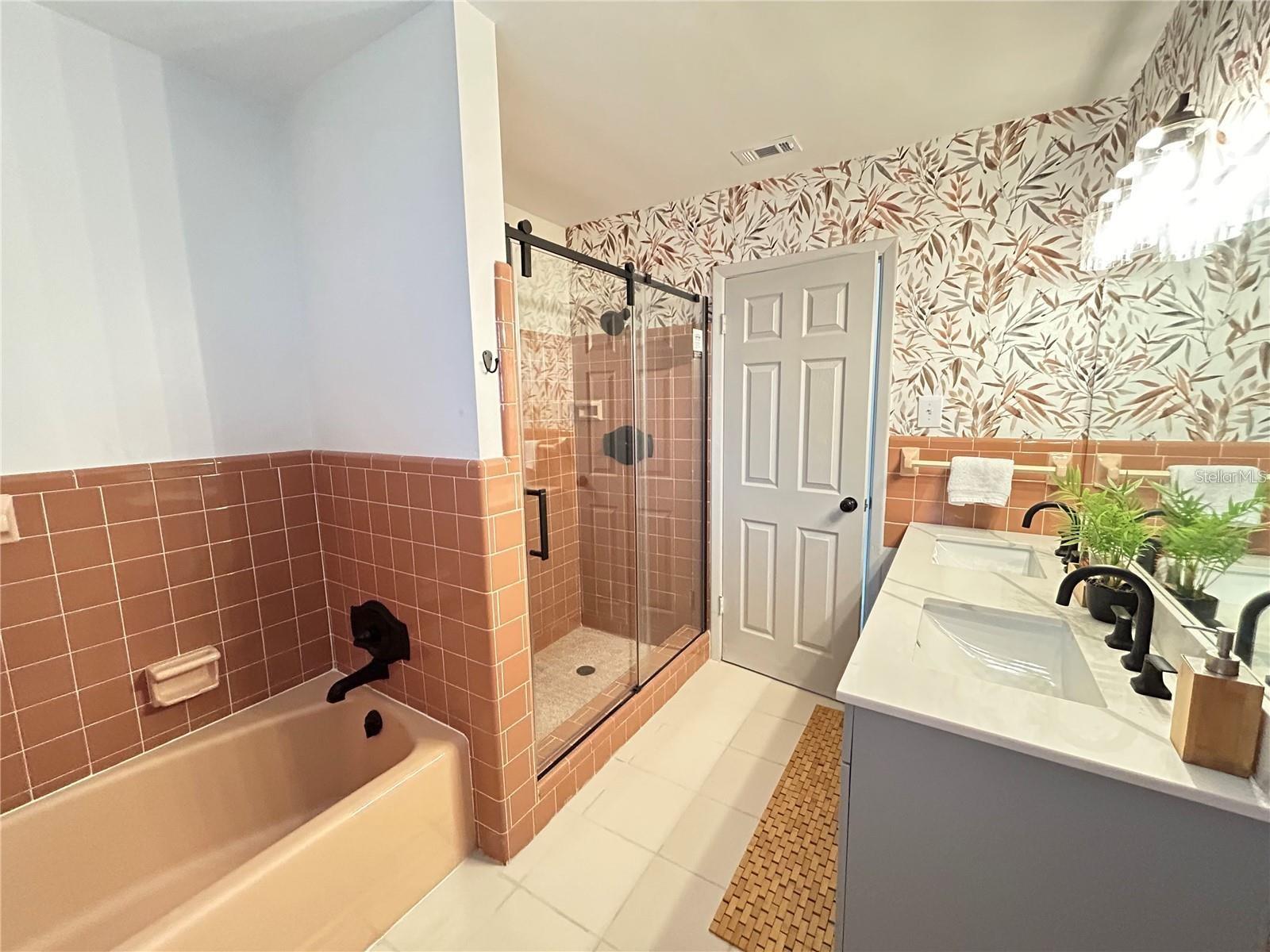 CROOKED LAKE PARK TR 04 - Residential