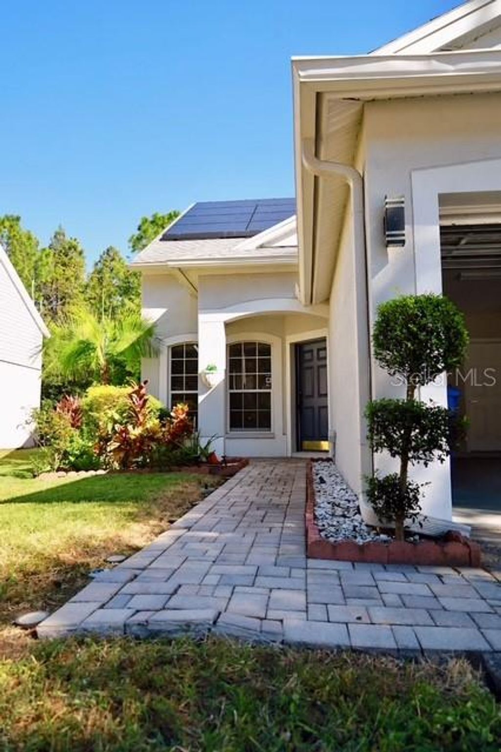 Photo of 16008 Stags Leap Drive, Lutz, FL 33559 (MLS # TB8446356)