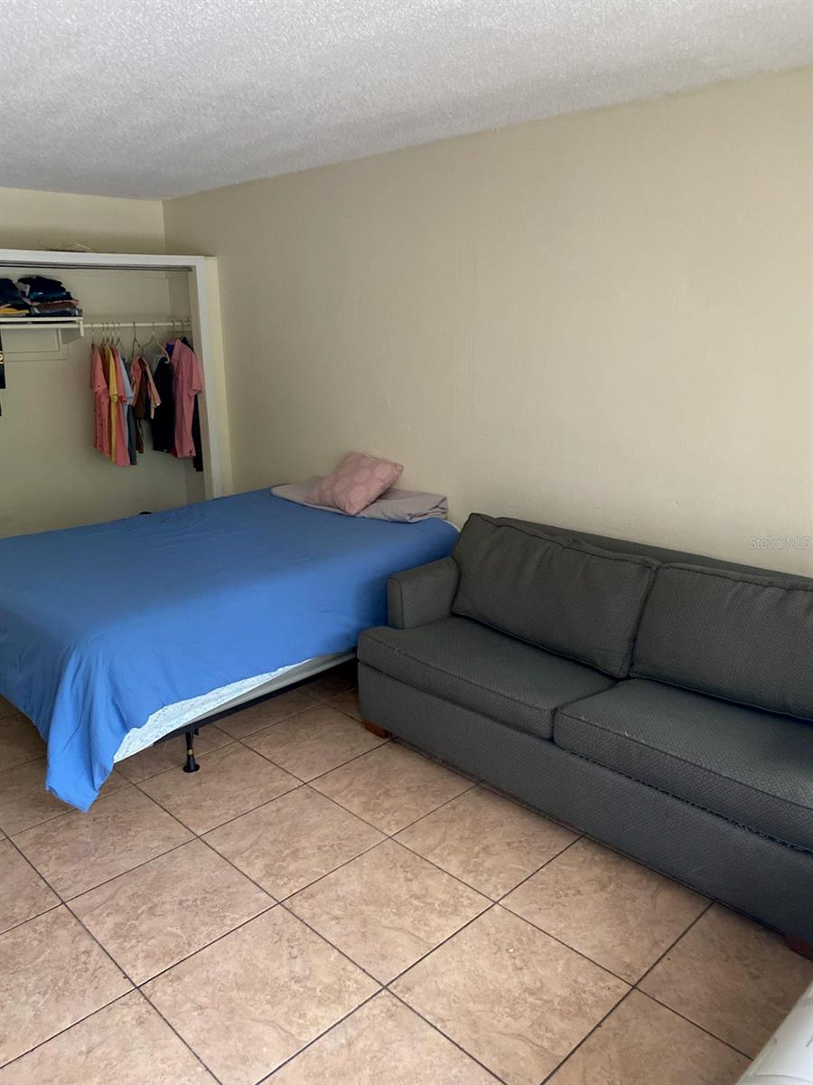 SANDLAKE COURTYARDS CONDO 5901/3515 UNIT 2091 - Residential