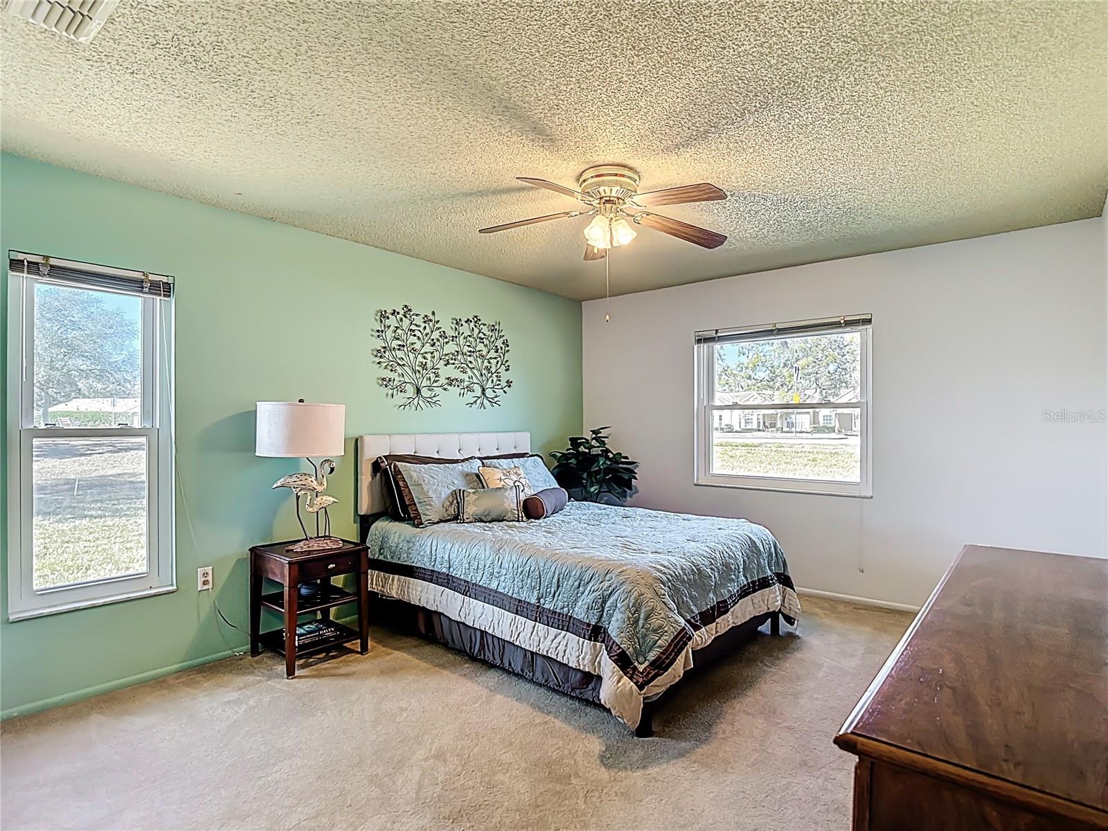 DOLLAR LAKE VILLAGE CONDO 02 - Residential