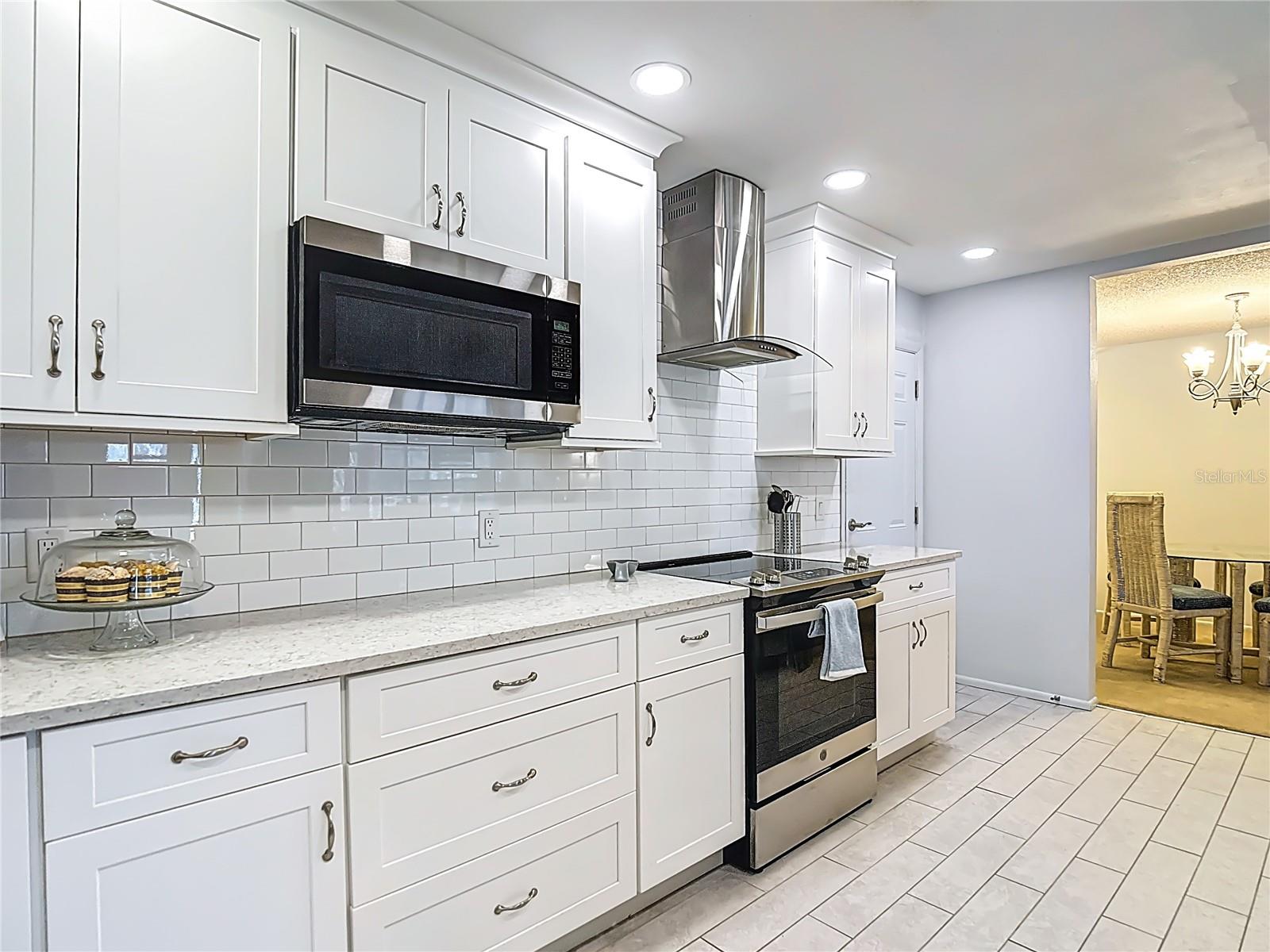 DOLLAR LAKE VILLAGE CONDO 02 - Residential