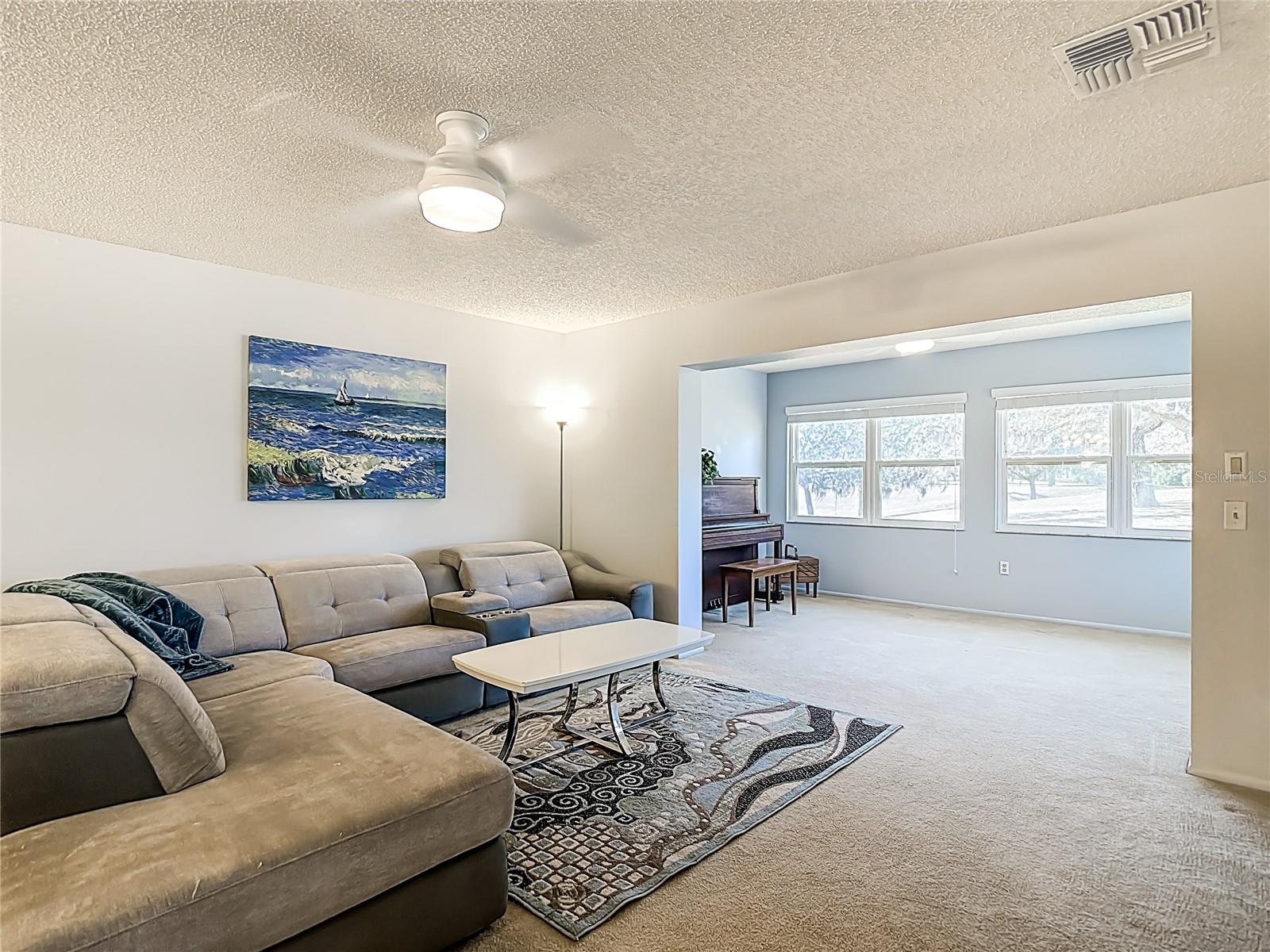 DOLLAR LAKE VILLAGE CONDO 02 - Residential