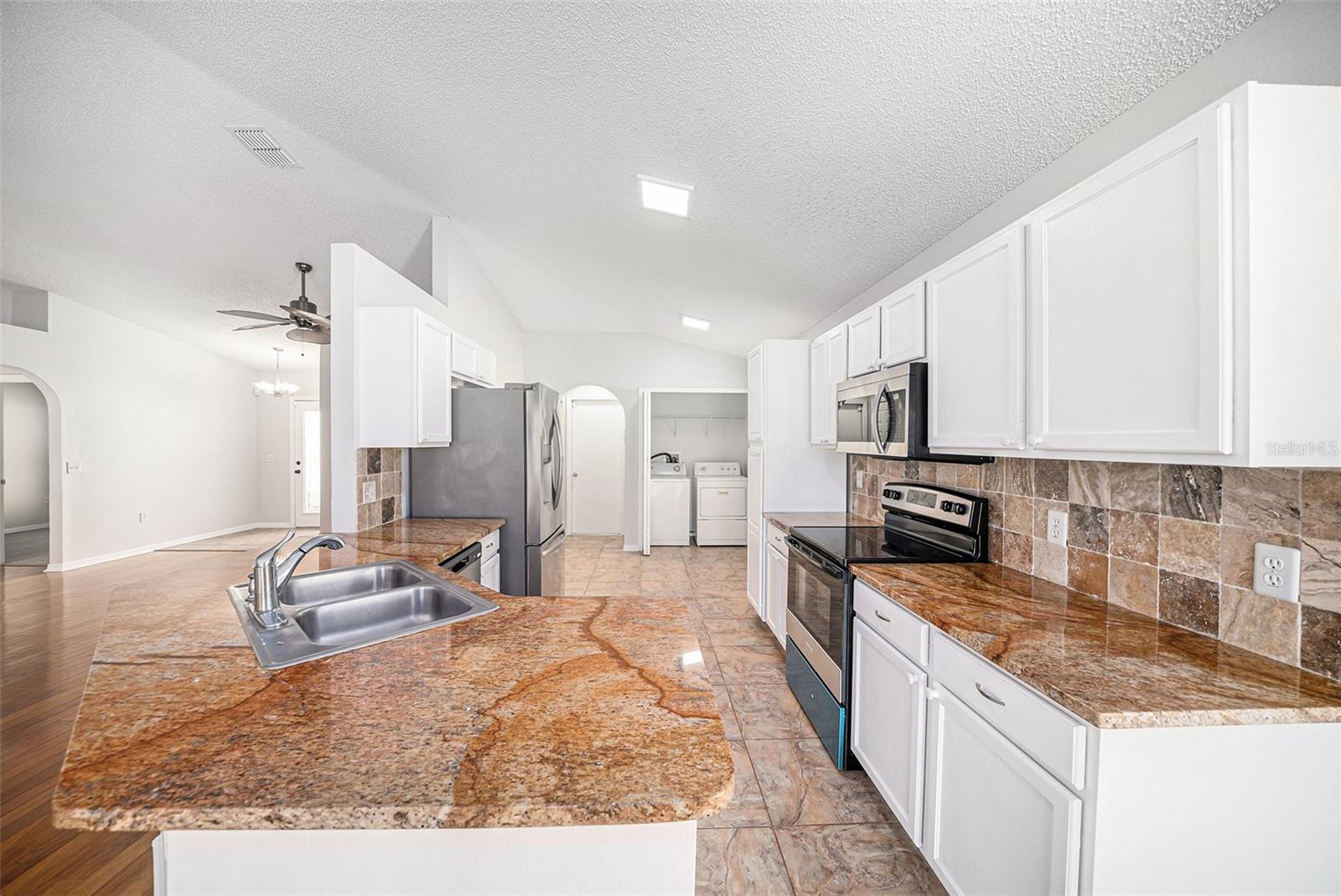 ABERDEEN PH 2 - Residential