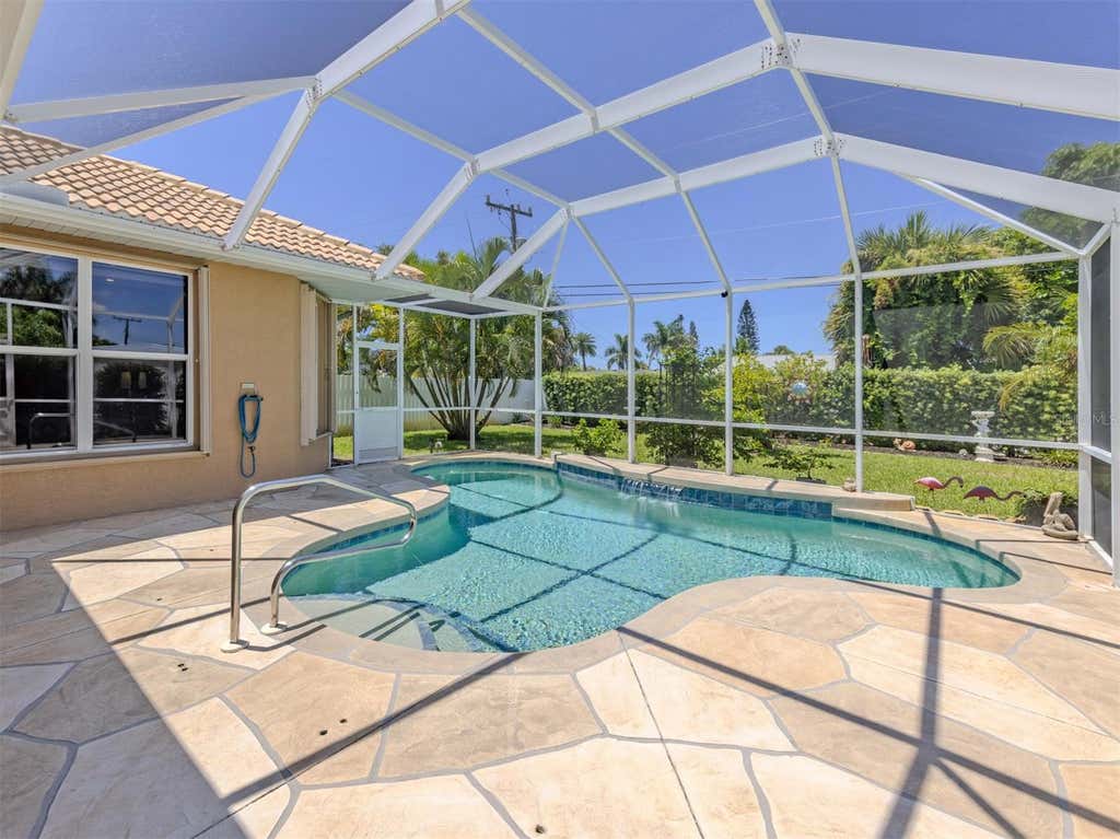 Photo of 728 Serata Street, Venice, FL 34285 (MLS # N6145309)