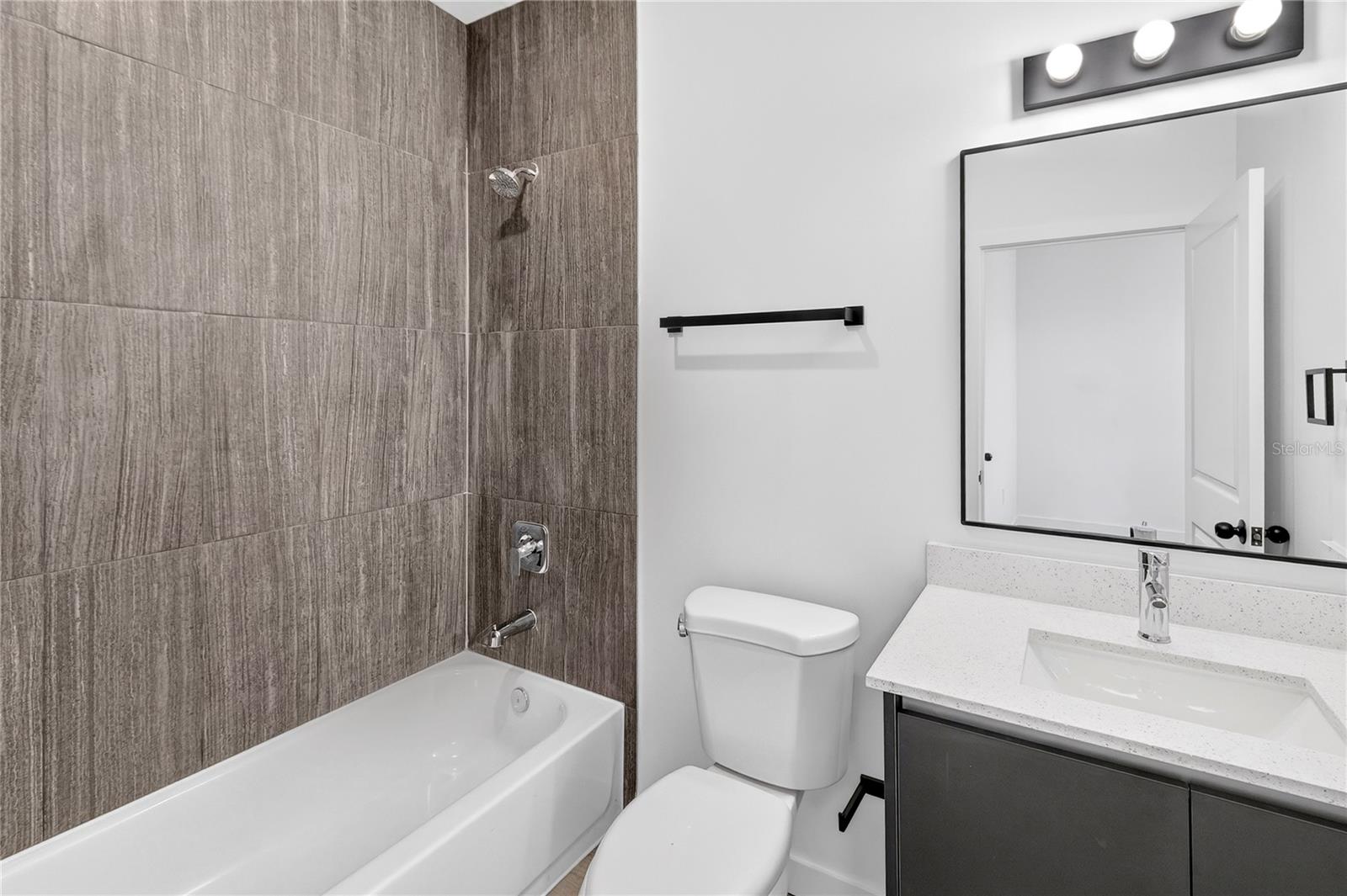 EAGLE TRACE TOWNHOMES CONDO - Residential Lease