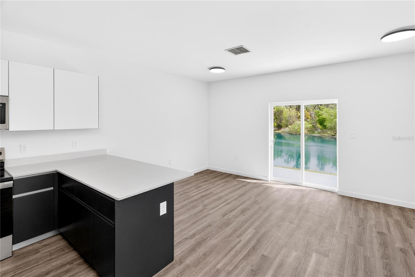 EAGLE TRACE TOWNHOMES CONDO - Residential Lease