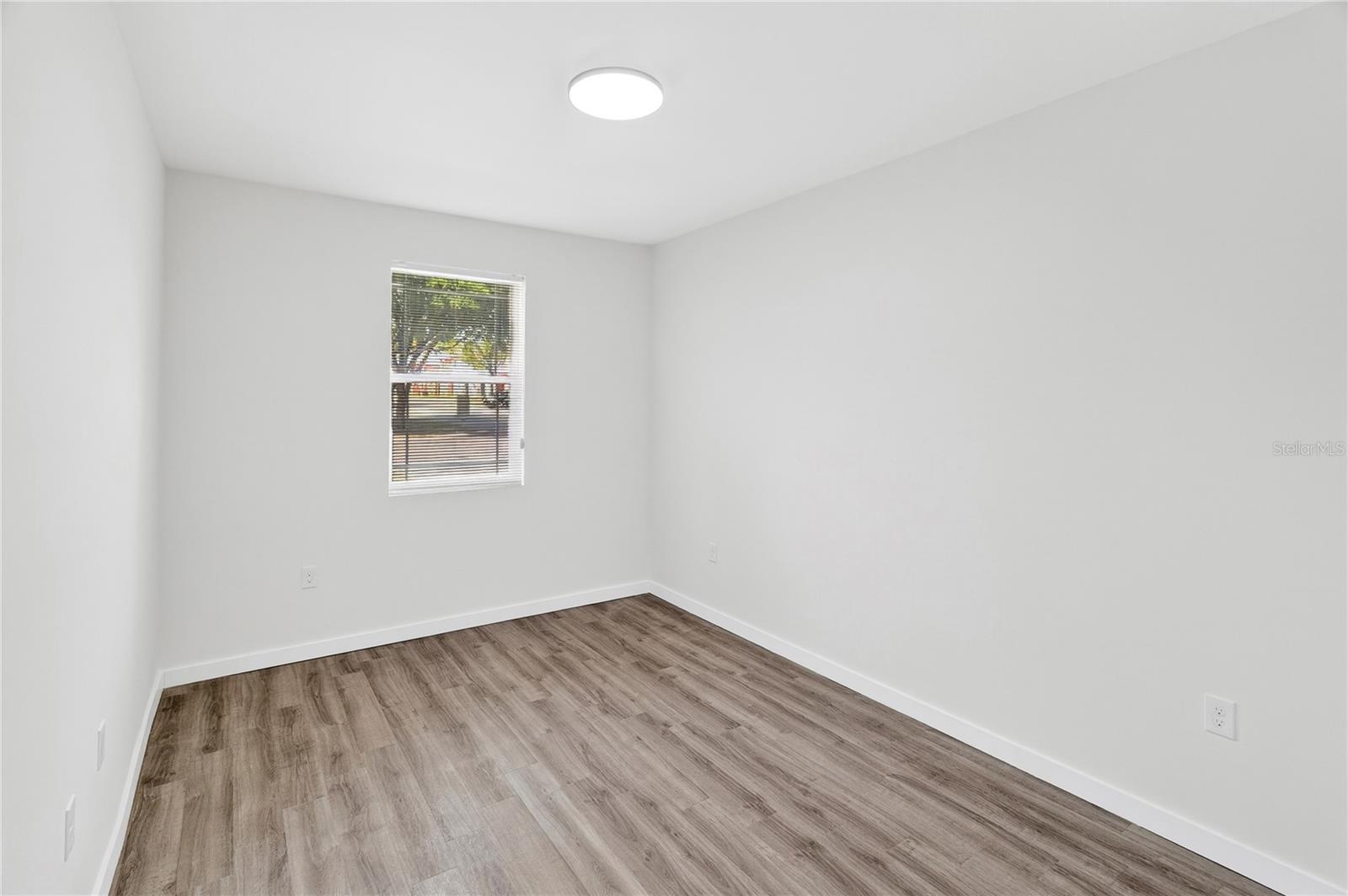 EAGLE TRACE TOWNHOMES CONDO - Residential Lease