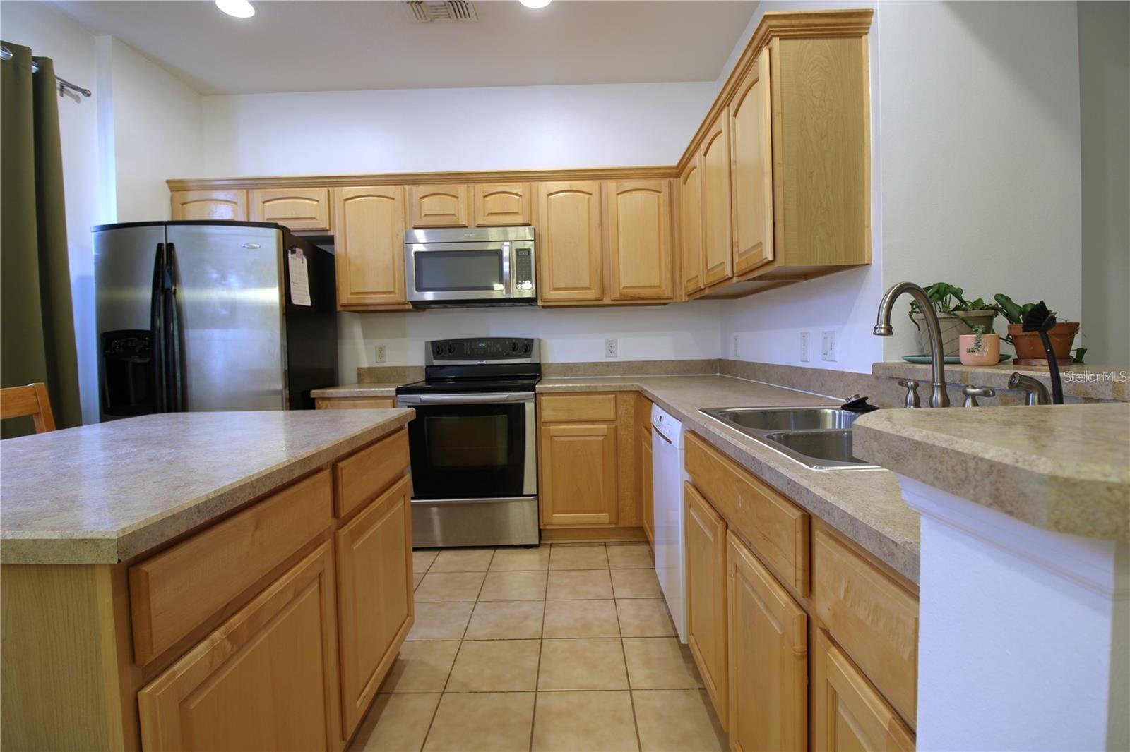 LAKE BURDEN SOUTH PH I - Residential Lease