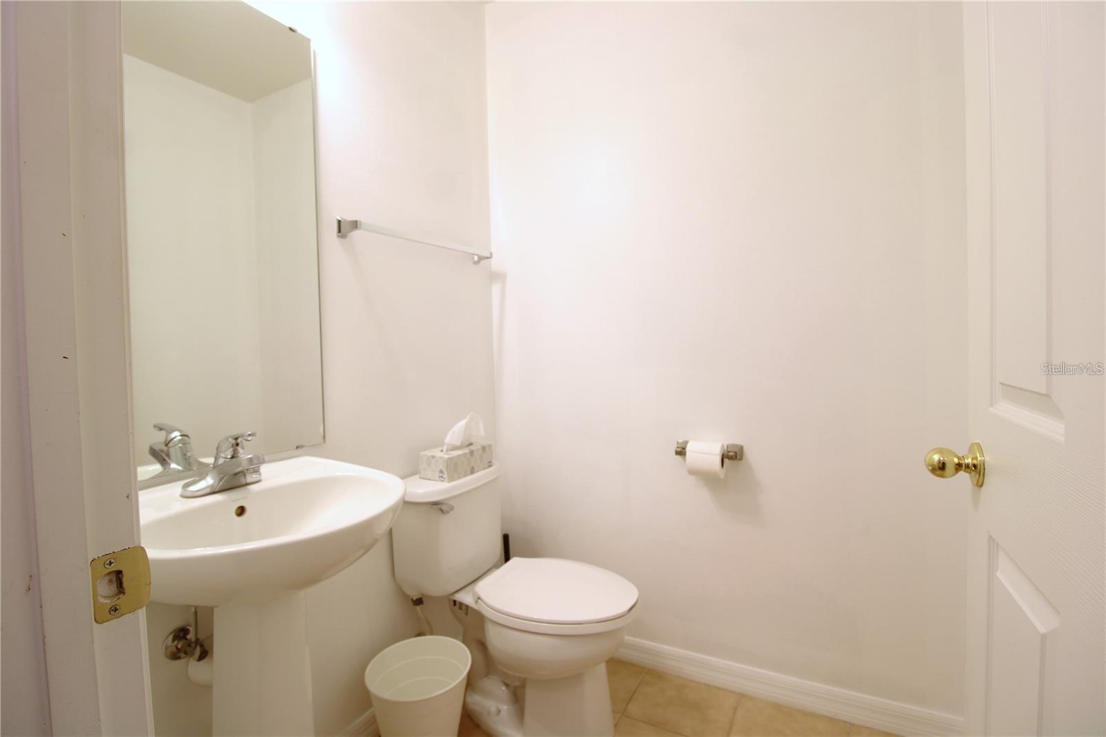 LAKE BURDEN SOUTH PH I - Residential Lease