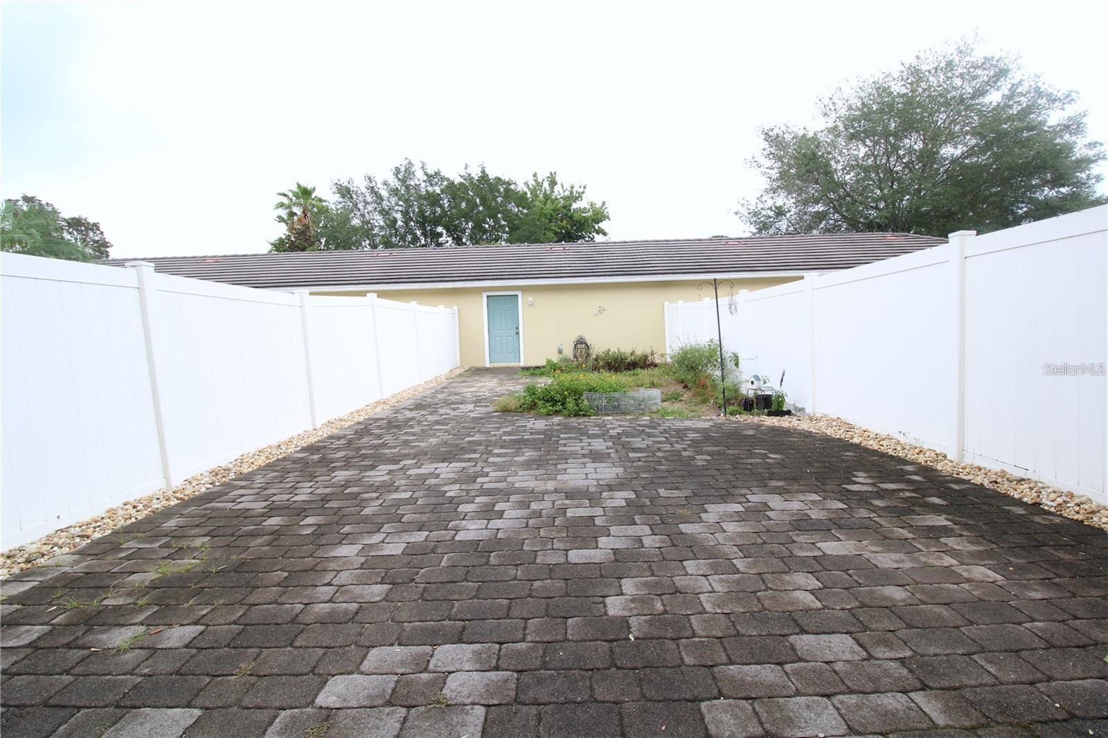 LAKE BURDEN SOUTH PH I - Residential Lease