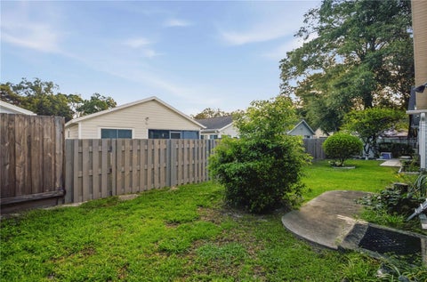 Tiny photo for 3925 NE 22nd Street, Ocala, FL 34470 (MLS # OM727669)