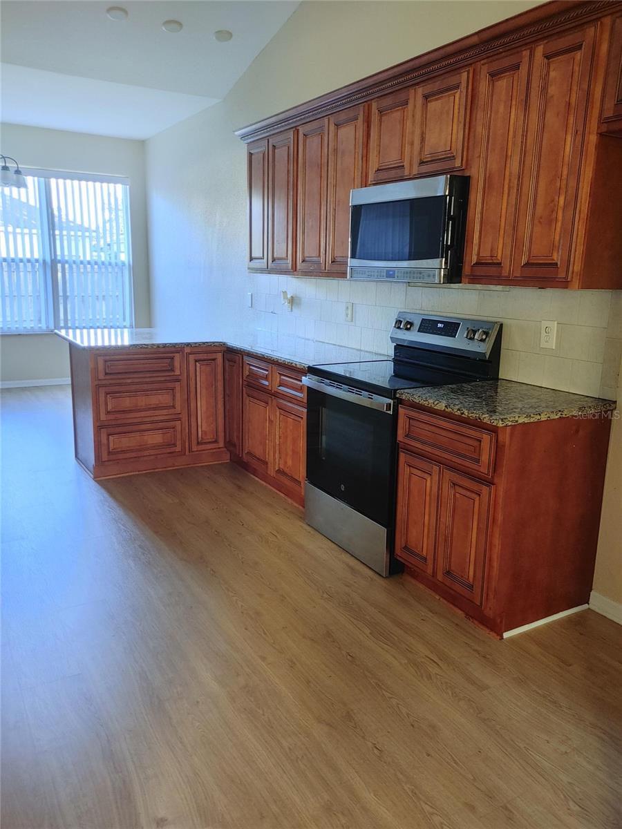 OXFORD MANOR - Residential