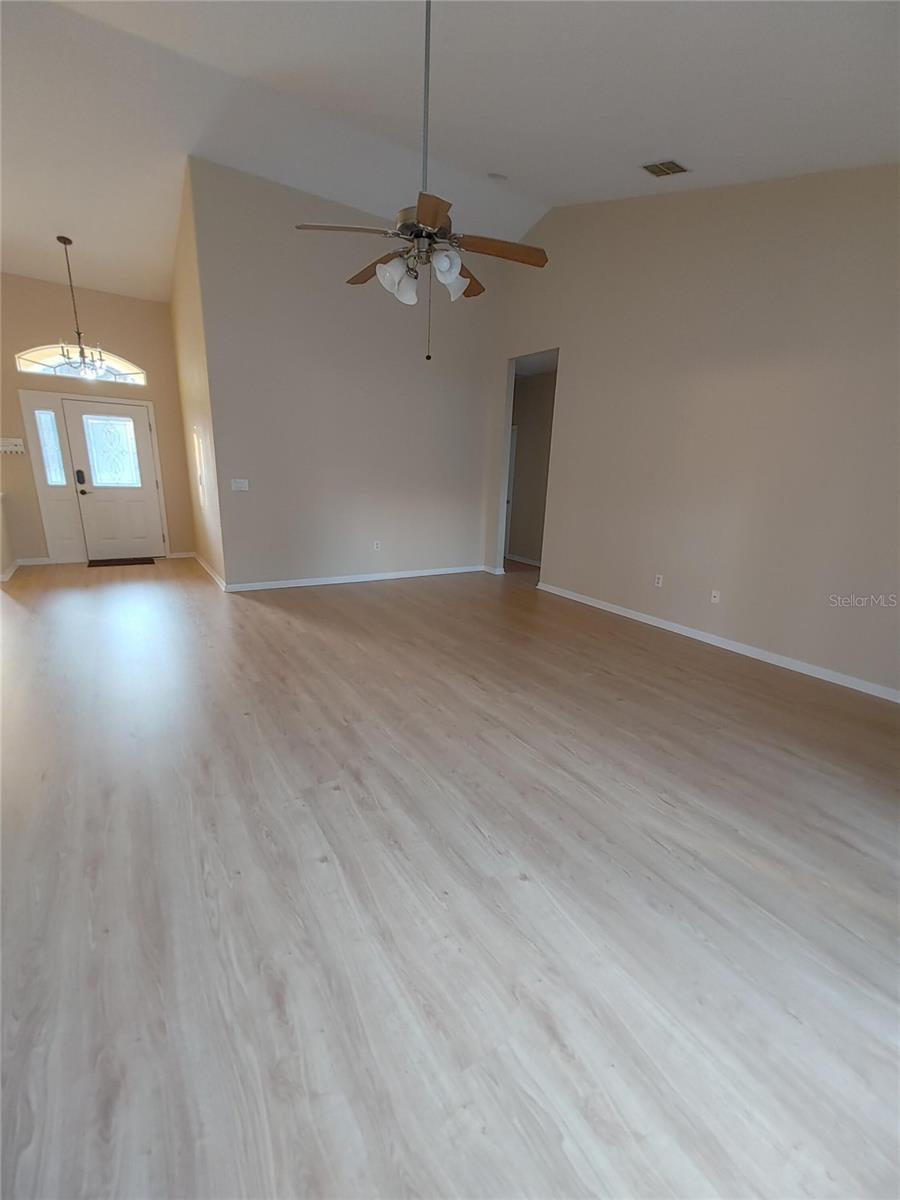 OXFORD MANOR - Residential