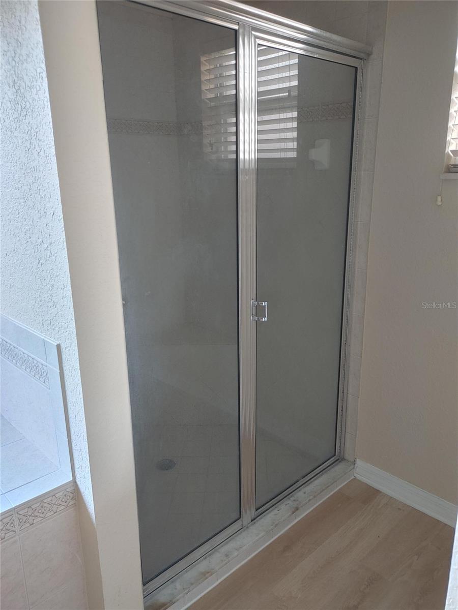 OXFORD MANOR - Residential