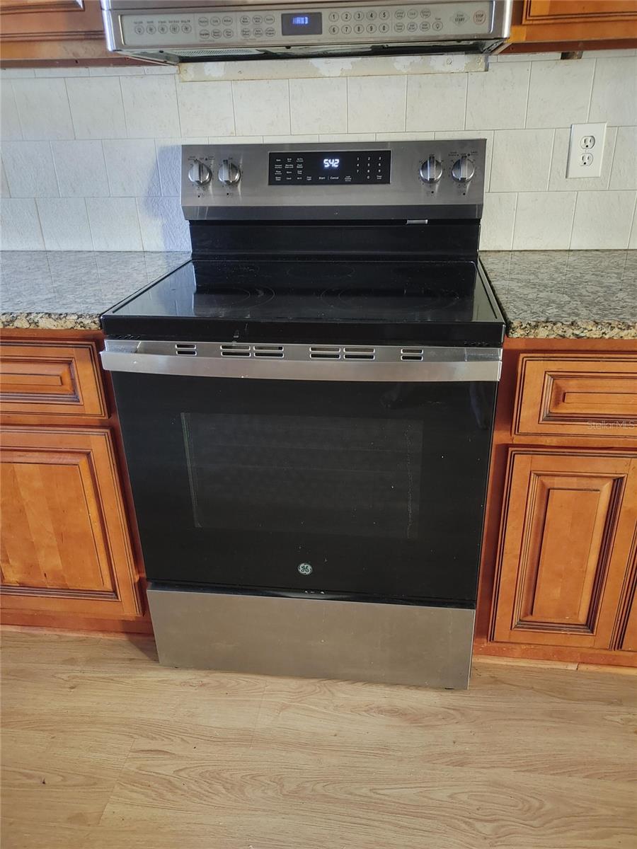 OXFORD MANOR - Residential