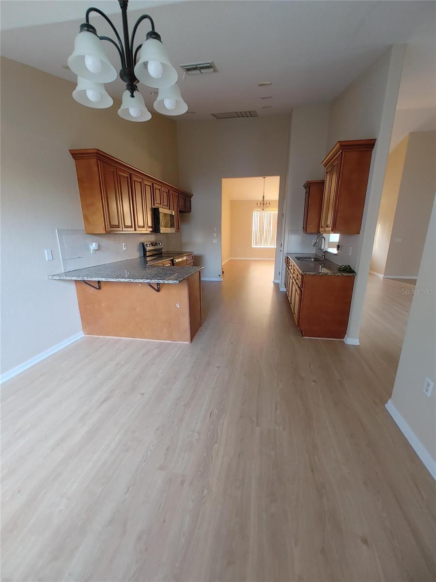 OXFORD MANOR - Residential