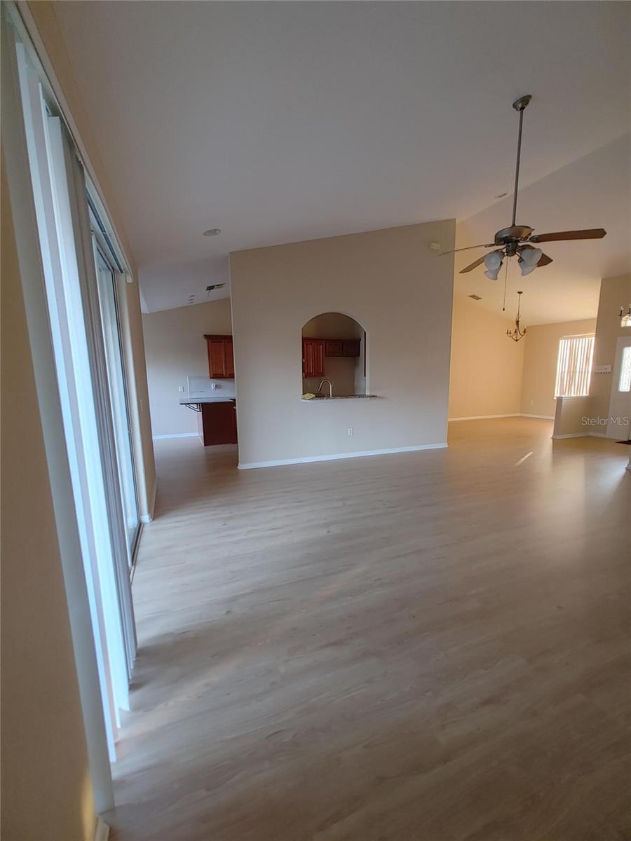 OXFORD MANOR - Residential