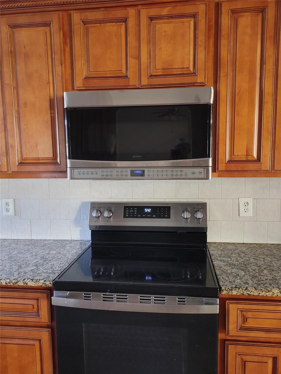 OXFORD MANOR - Residential