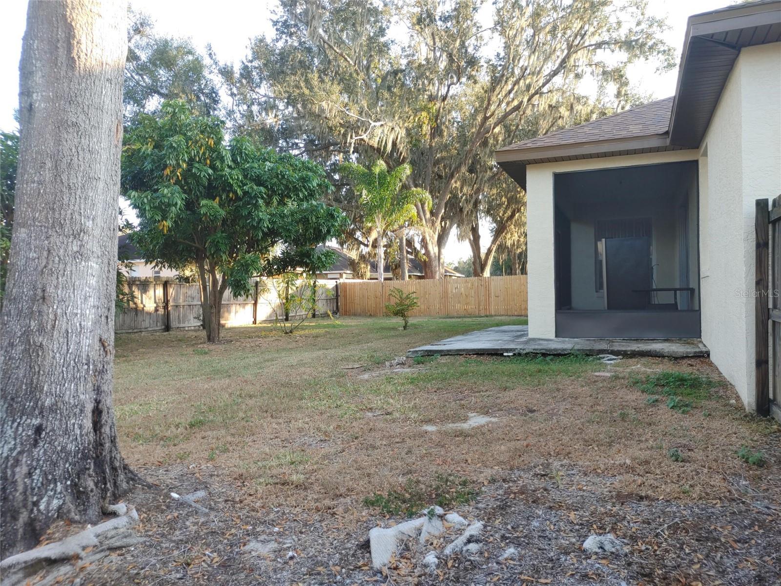 OXFORD MANOR - Residential