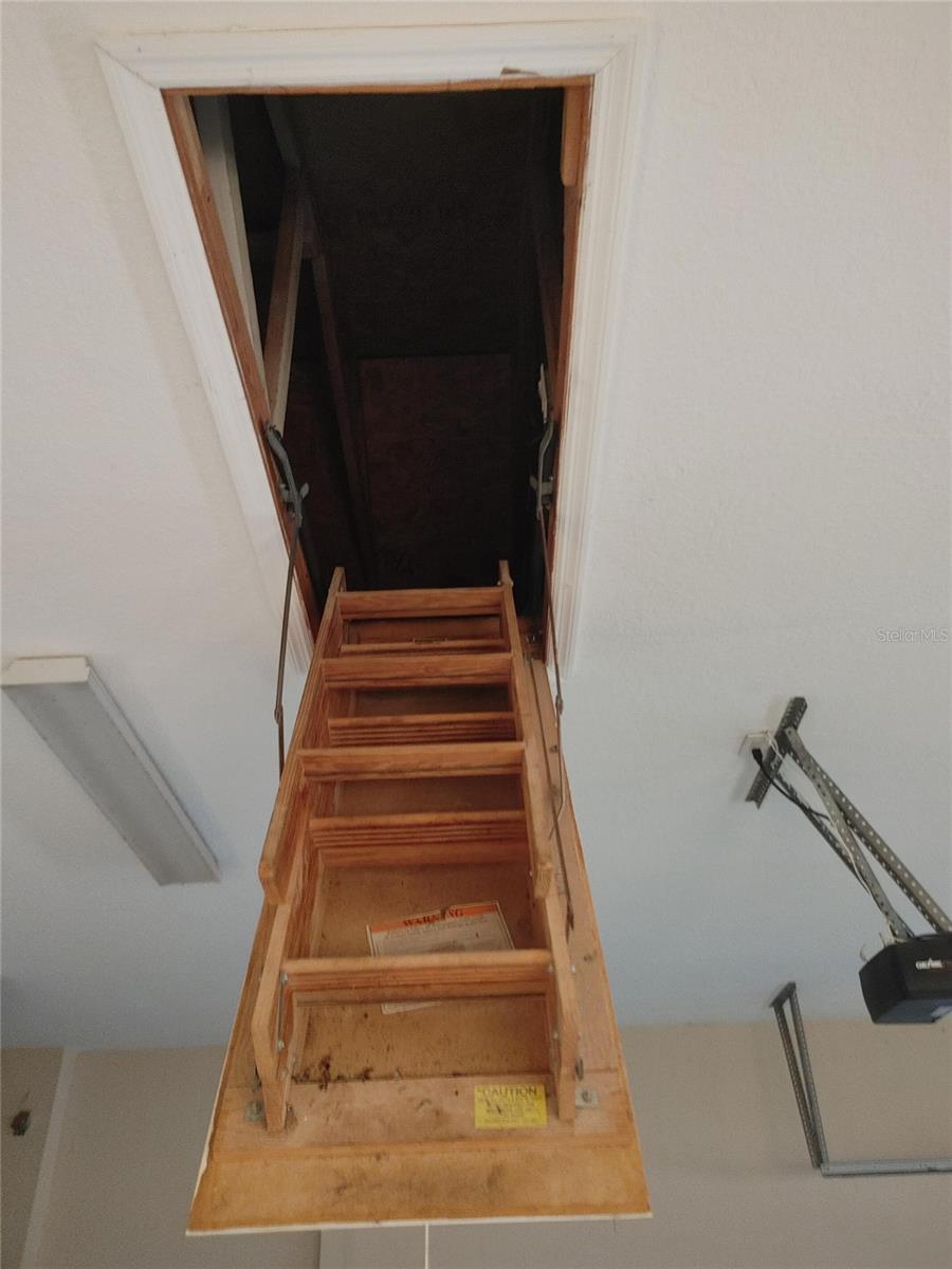 OXFORD MANOR - Residential