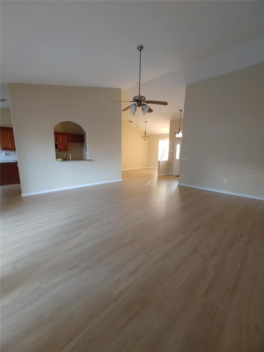 OXFORD MANOR - Residential