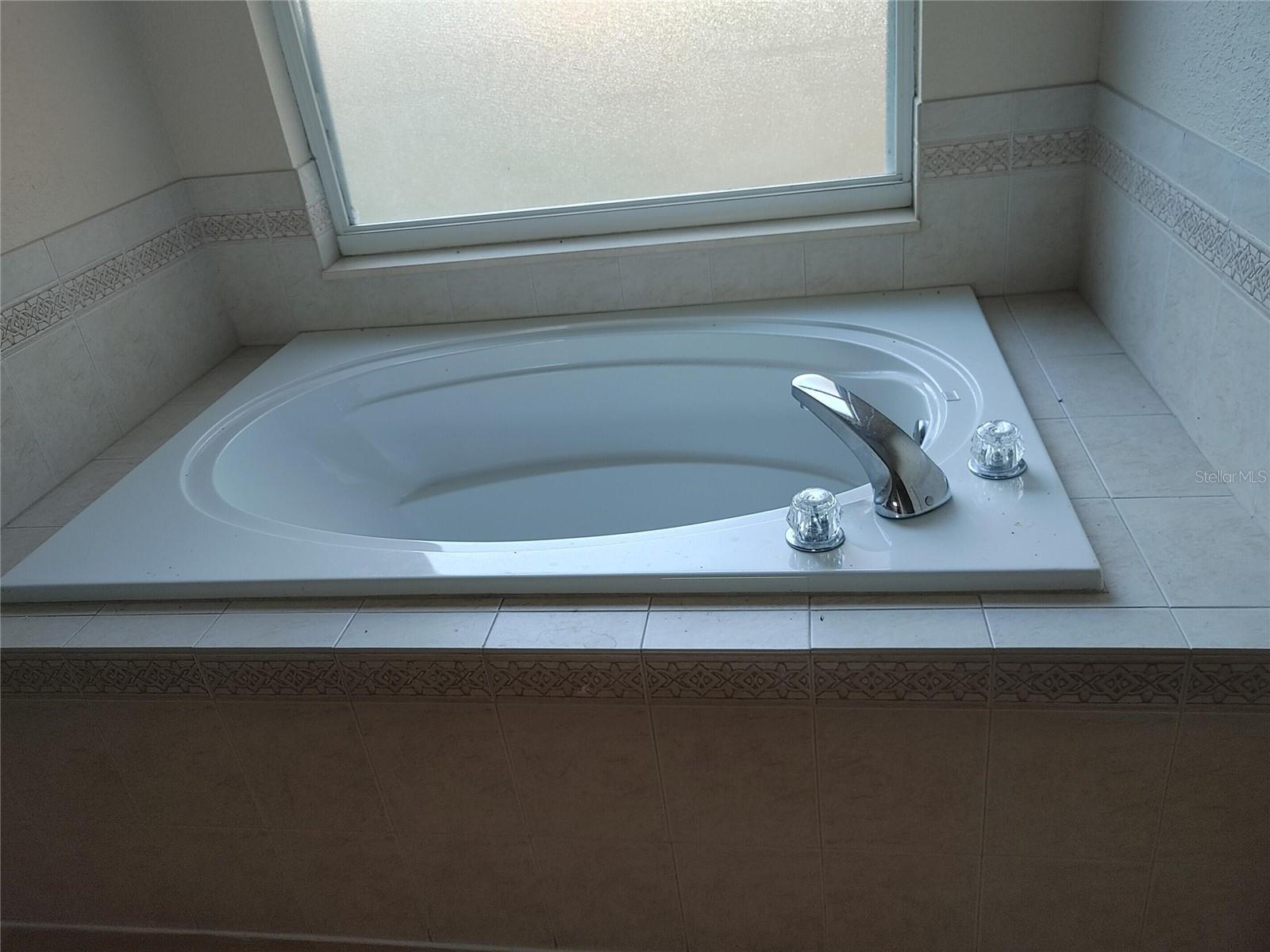 OXFORD MANOR - Residential