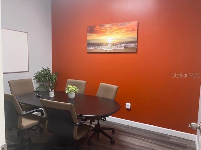 UNION PARK SHOPPING CENTER - Commercial Lease