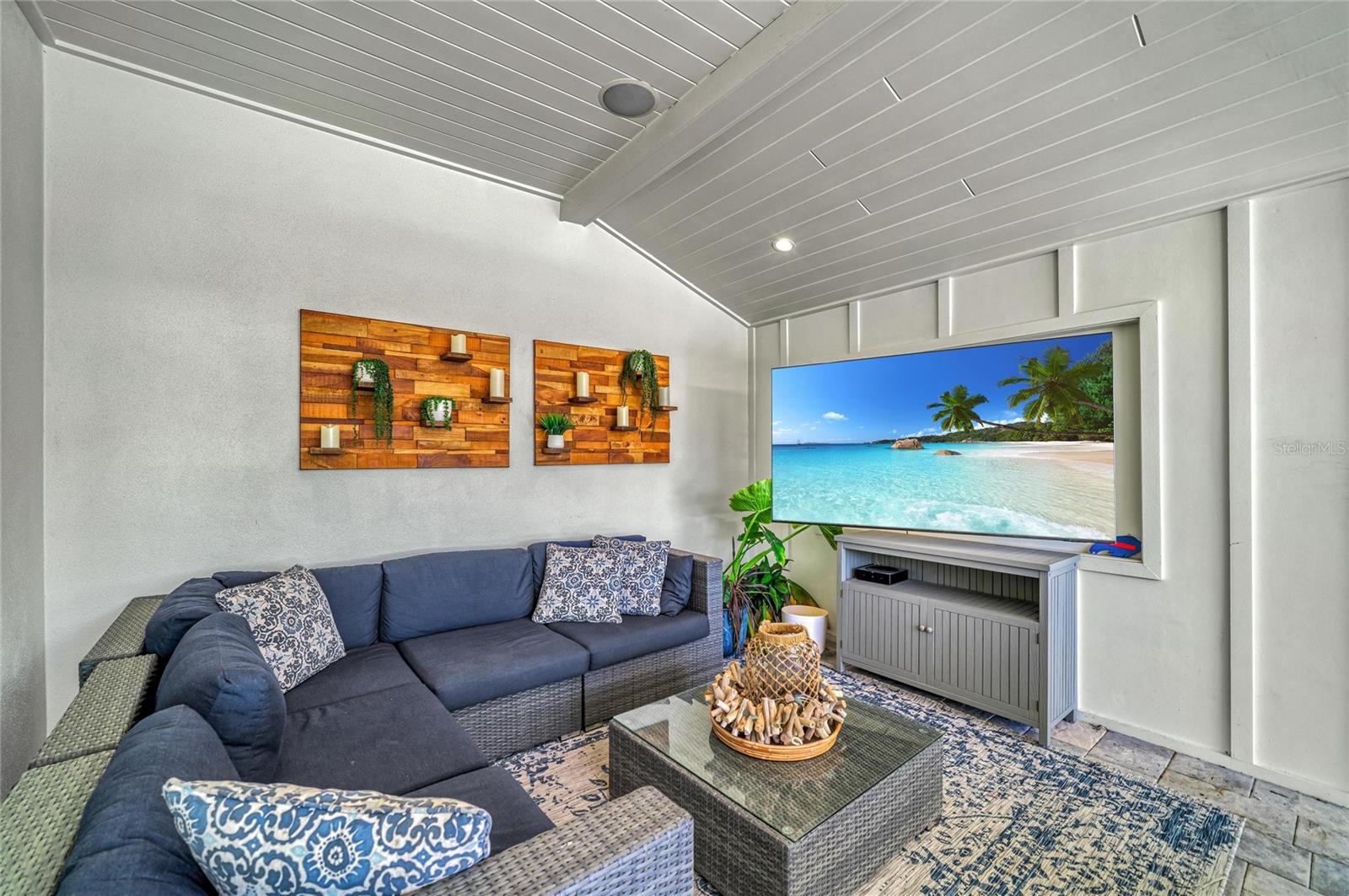 BAY PALMS 13TH UNIT - Residential