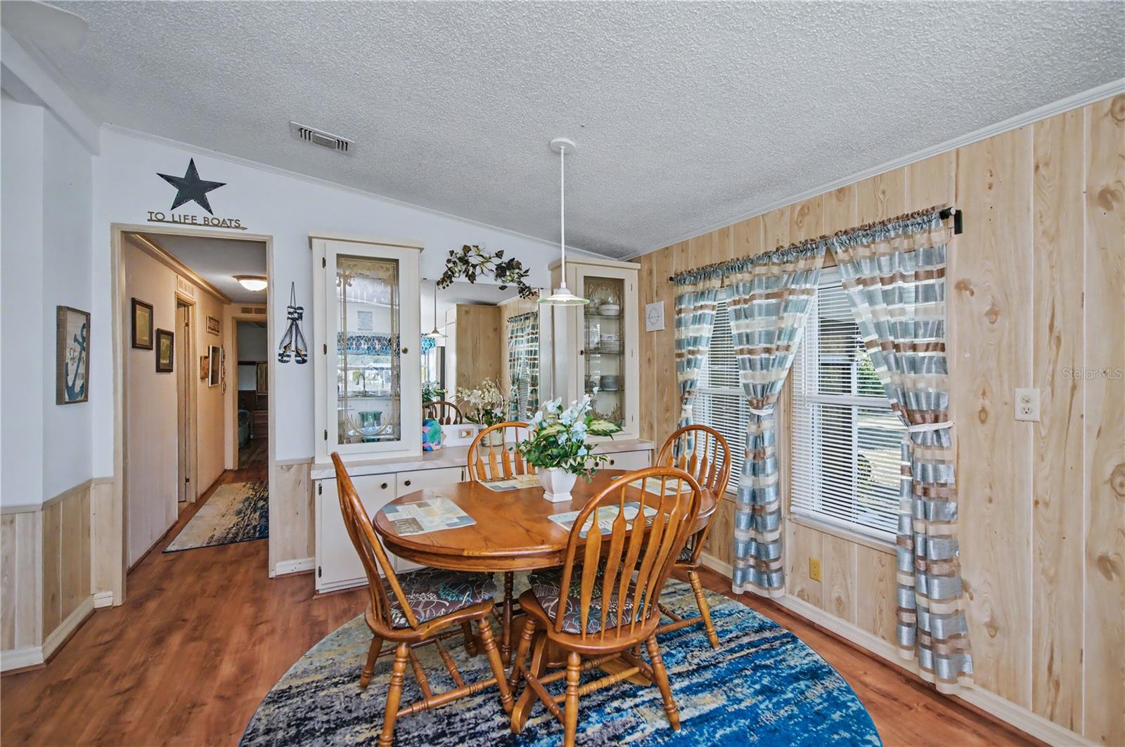 TANGERINE WOODS - Residential