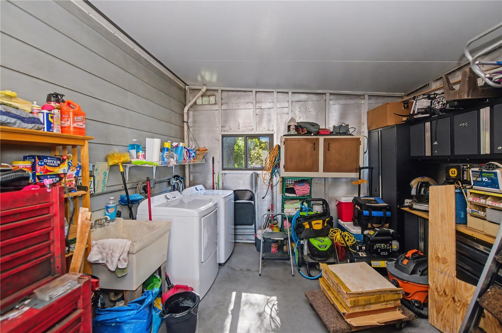 TANGERINE WOODS - Residential