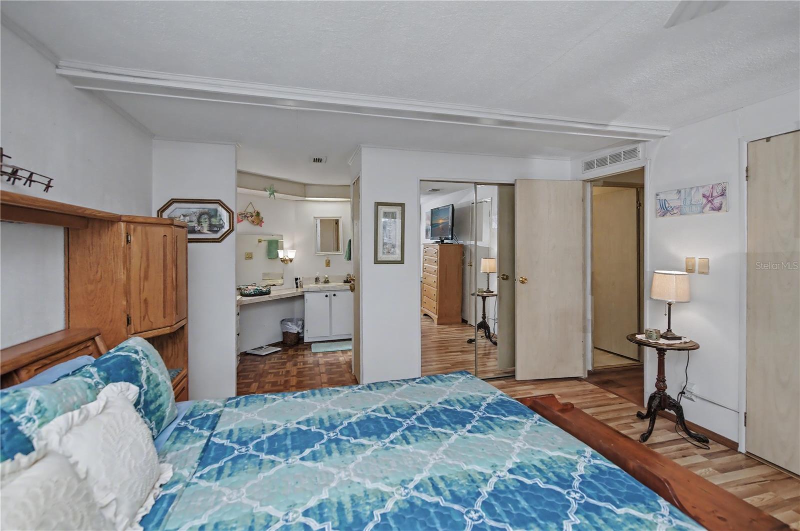 TANGERINE WOODS - Residential